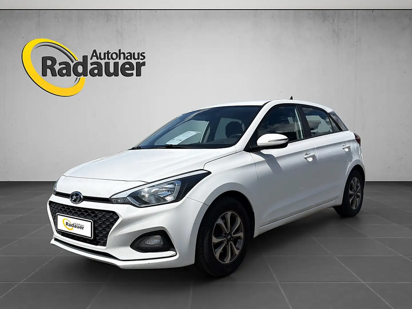 Hyundai i20 1,25 Run Weiß - 1
