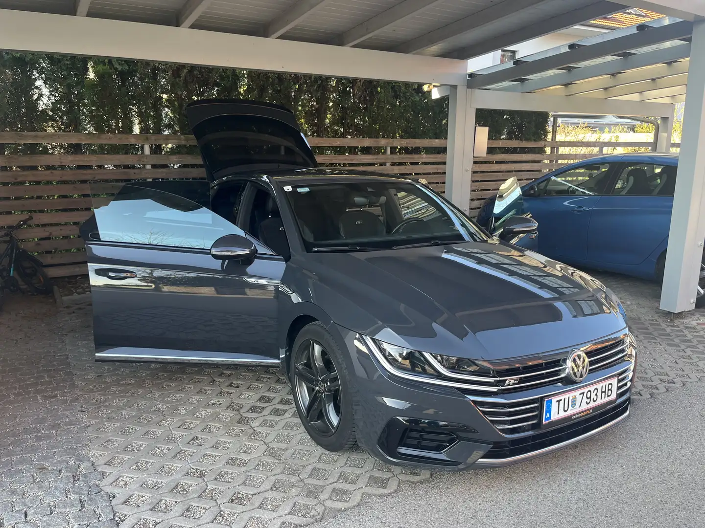 Volkswagen Arteon 2,0 TSI R-Line DSG - 2