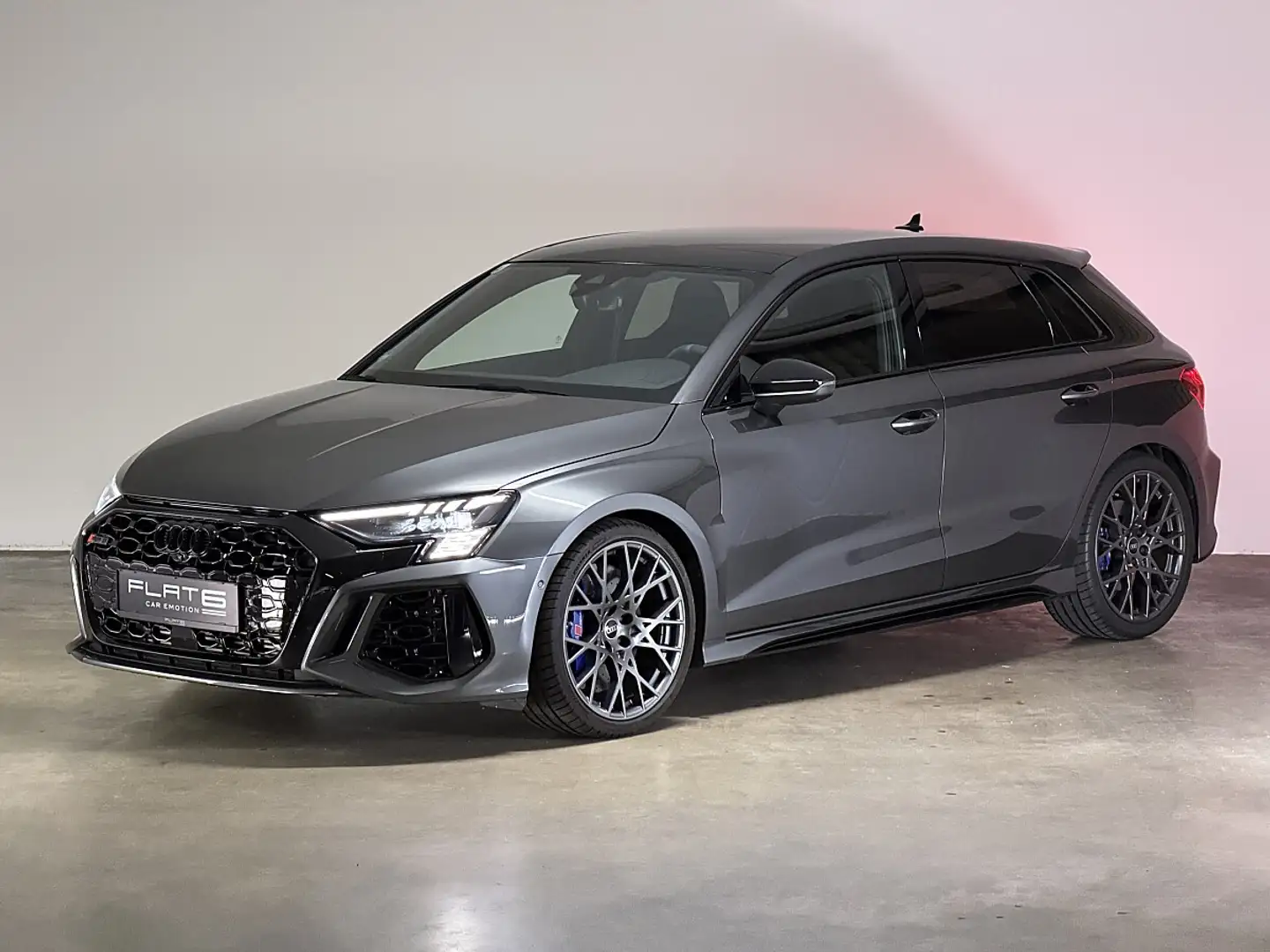 Audi RS3 Performance SB quattro "1 of 300" Grau - 2