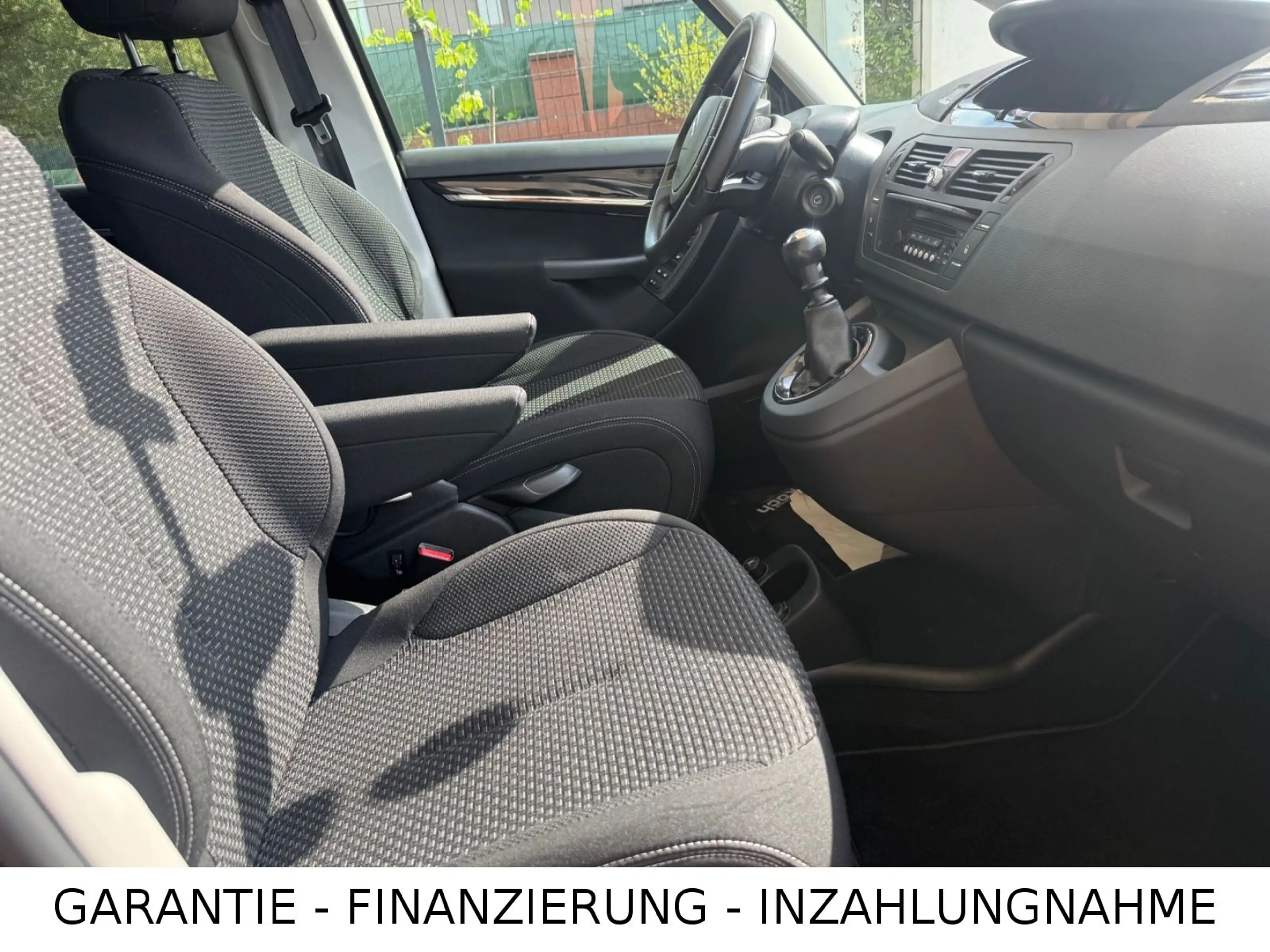 Citroen C4 Picasso Selection/Garantie/WENIG KM/Rentnerfz — photo 15