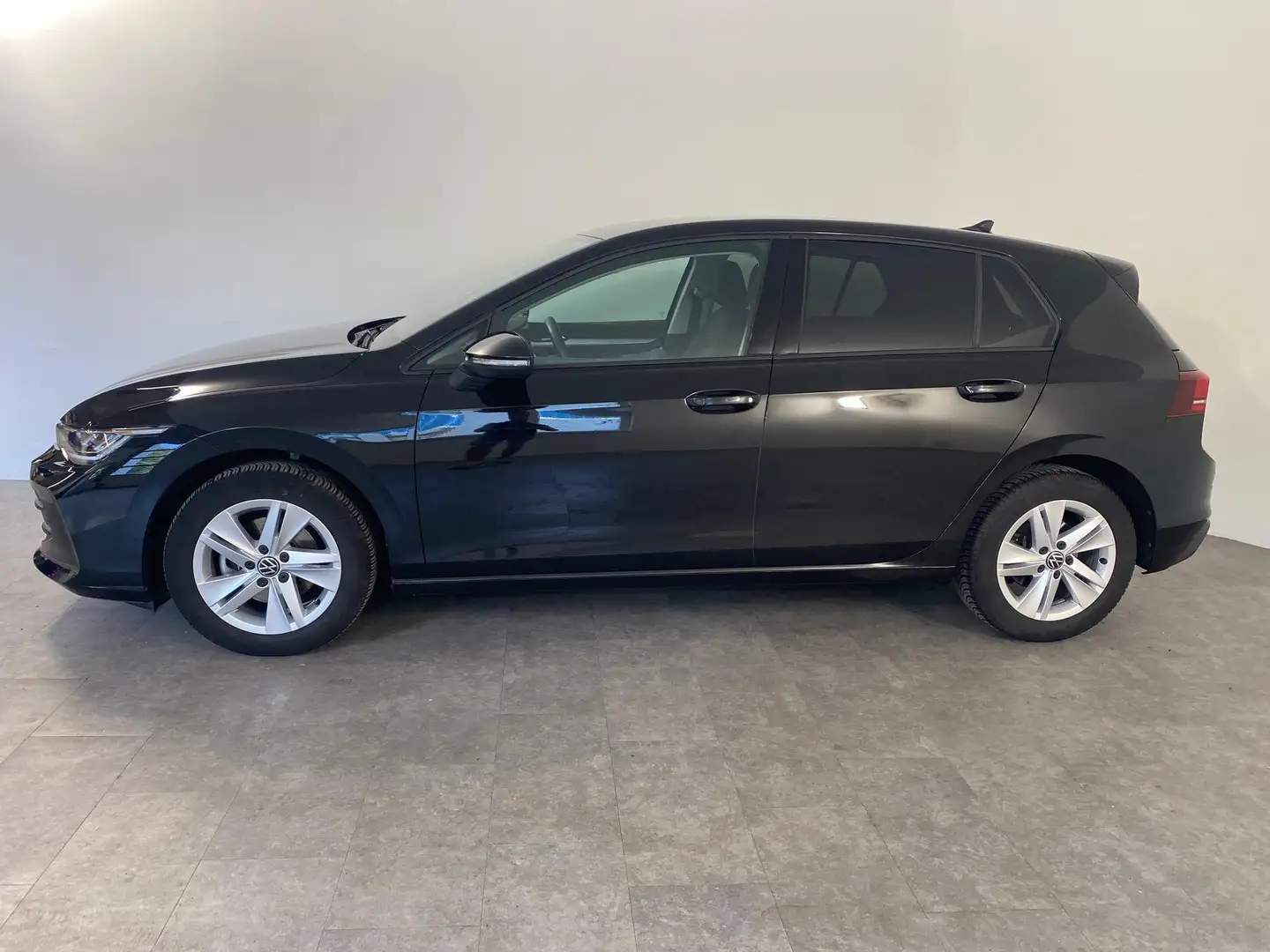 Volkswagen Golf VIII 1.5 TSI Life LED*ACC*SITZHEIZUNG 110 kW (1... Schwarz - 2