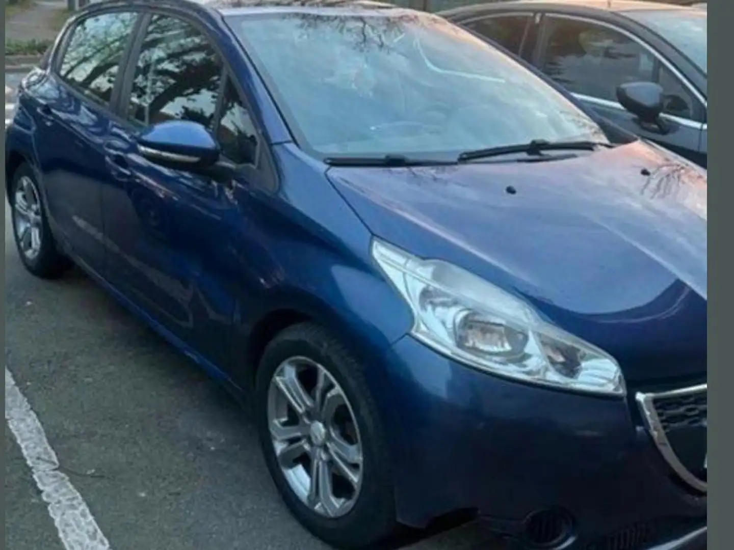 Peugeot 208 208 1.4 HDi Allure Blauw - 2
