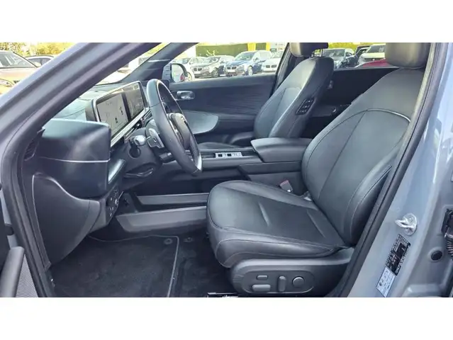 Hyundai Ioniq 6 view 17