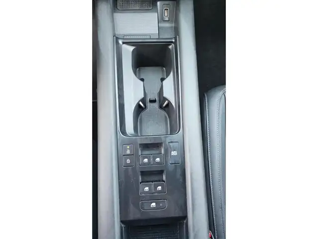 Hyundai Ioniq 6 view 10