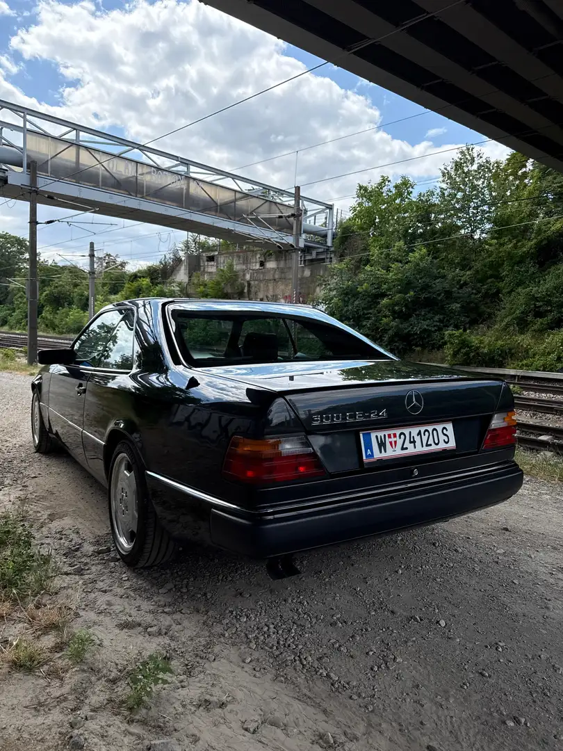 Mercedes-Benz CE 300 CE-24 Coupé Schwarz - 2