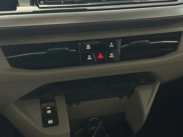 Volkswagen California view 13