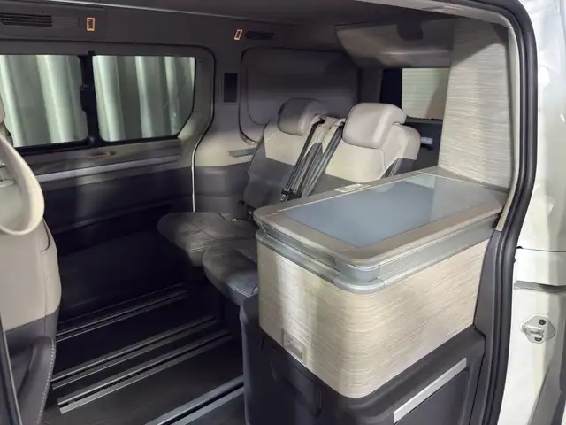Volkswagen California view 15