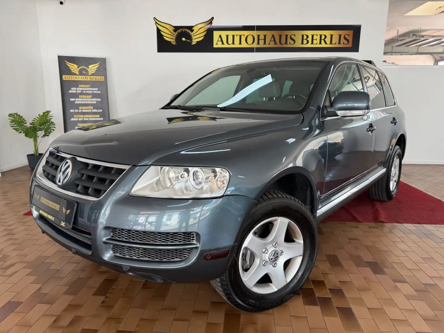 Volkswagen Touareg V6/AUTMTK/ALLRAD/AHK/PDC/ALU/KLIMA/TEMP Grau - 1
