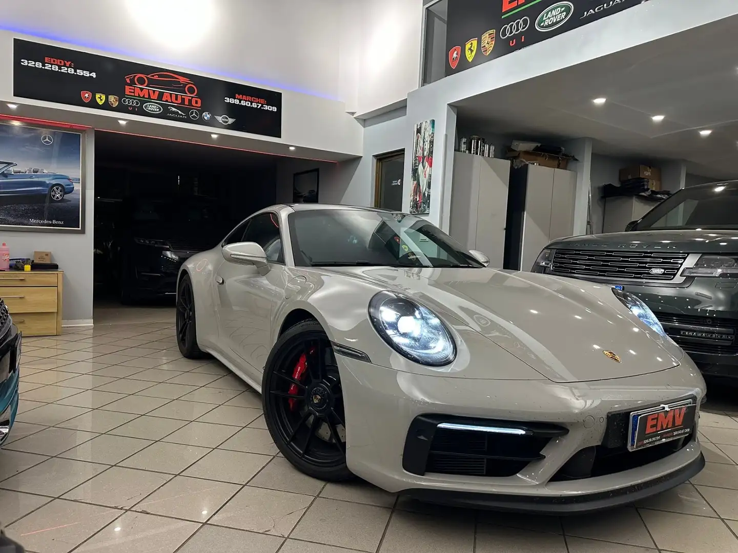 Porsche 911 911 Carrera 4 GTS Grigio - 1
