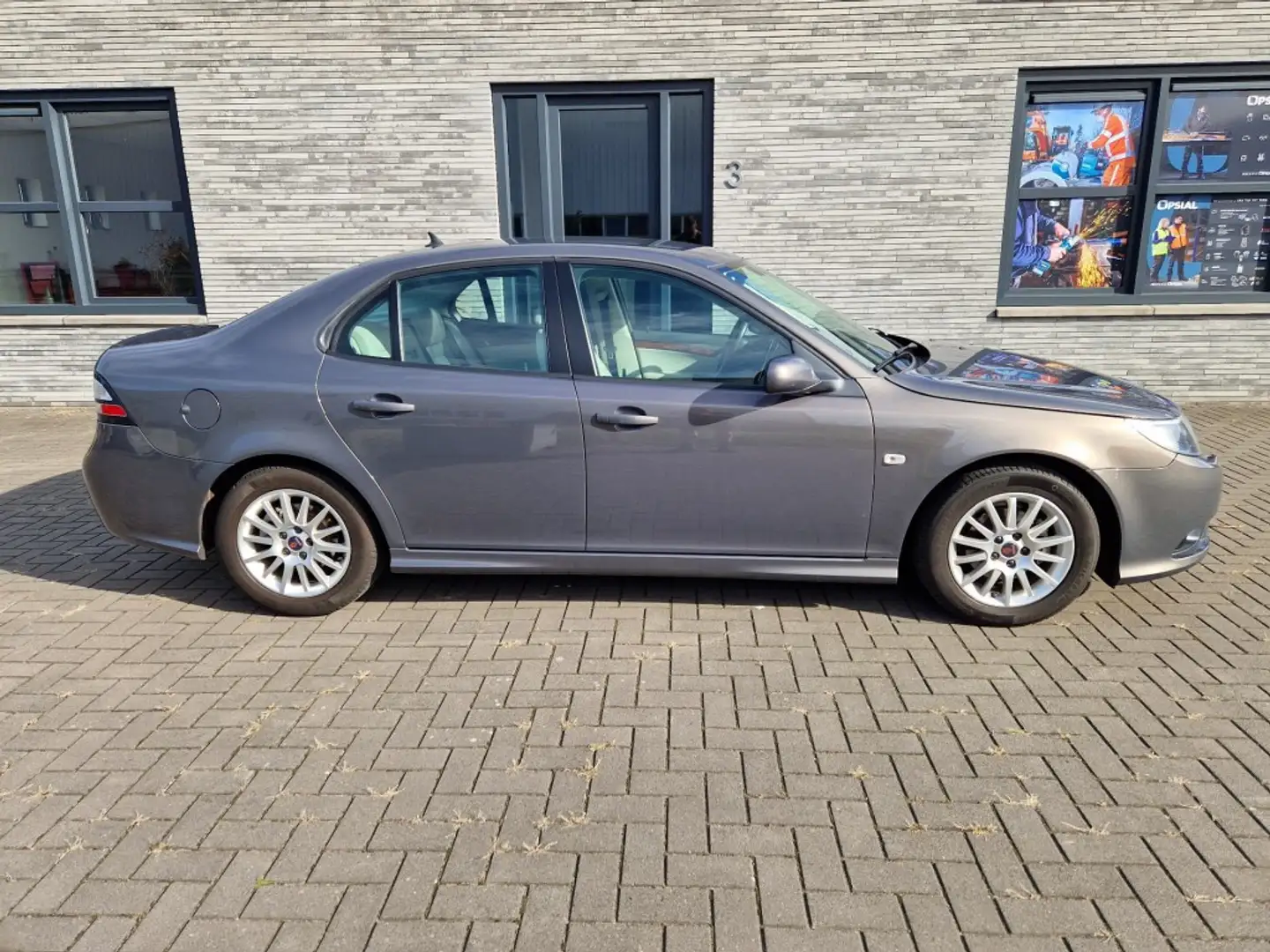Saab 9-3 Vector Grijs - 2