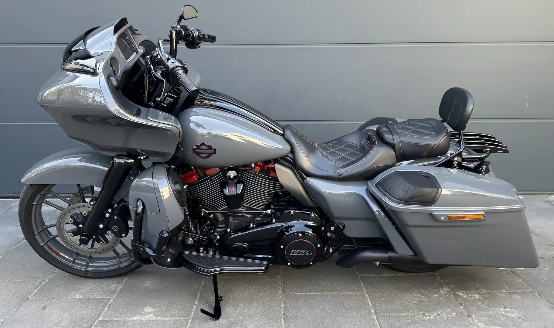 Harley-Davidson Road Glide FLTRXSE CVO Road Glide Gunship Gray 1.Hd / wie neu Grau - 2
