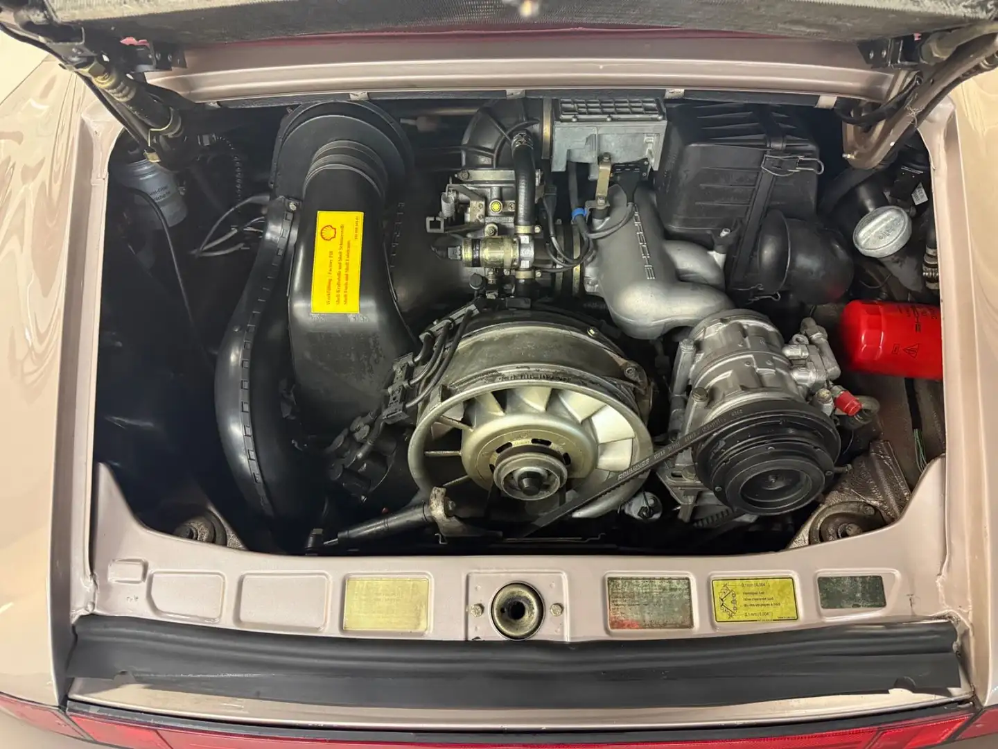 Porsche 911 Carrera 3.2 WTL Silber - 2