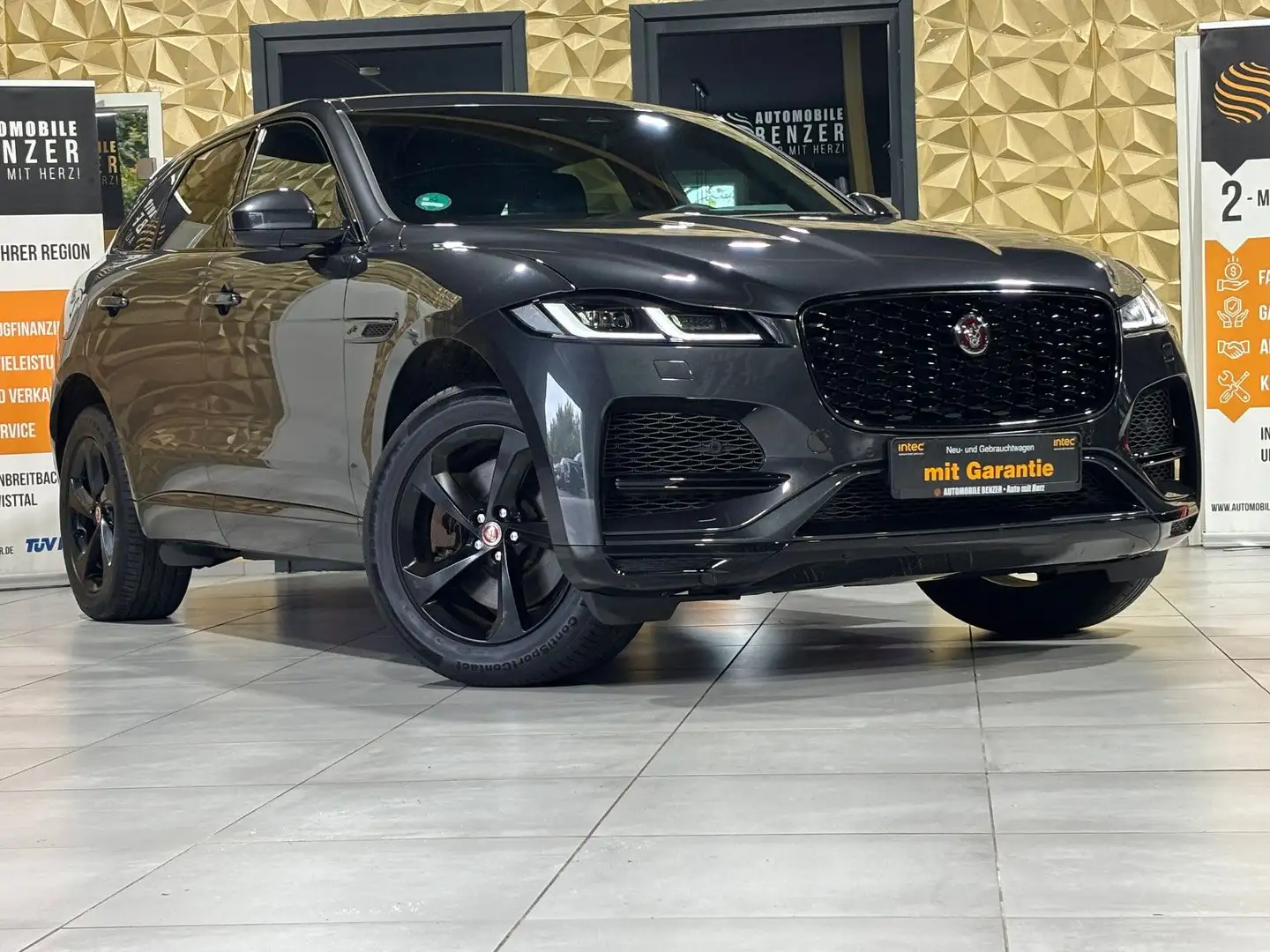 Jaguar F-Pace F-PACE  AWD Plug-In Hybrid/P400e/MEMORY/NAV Grau - 1