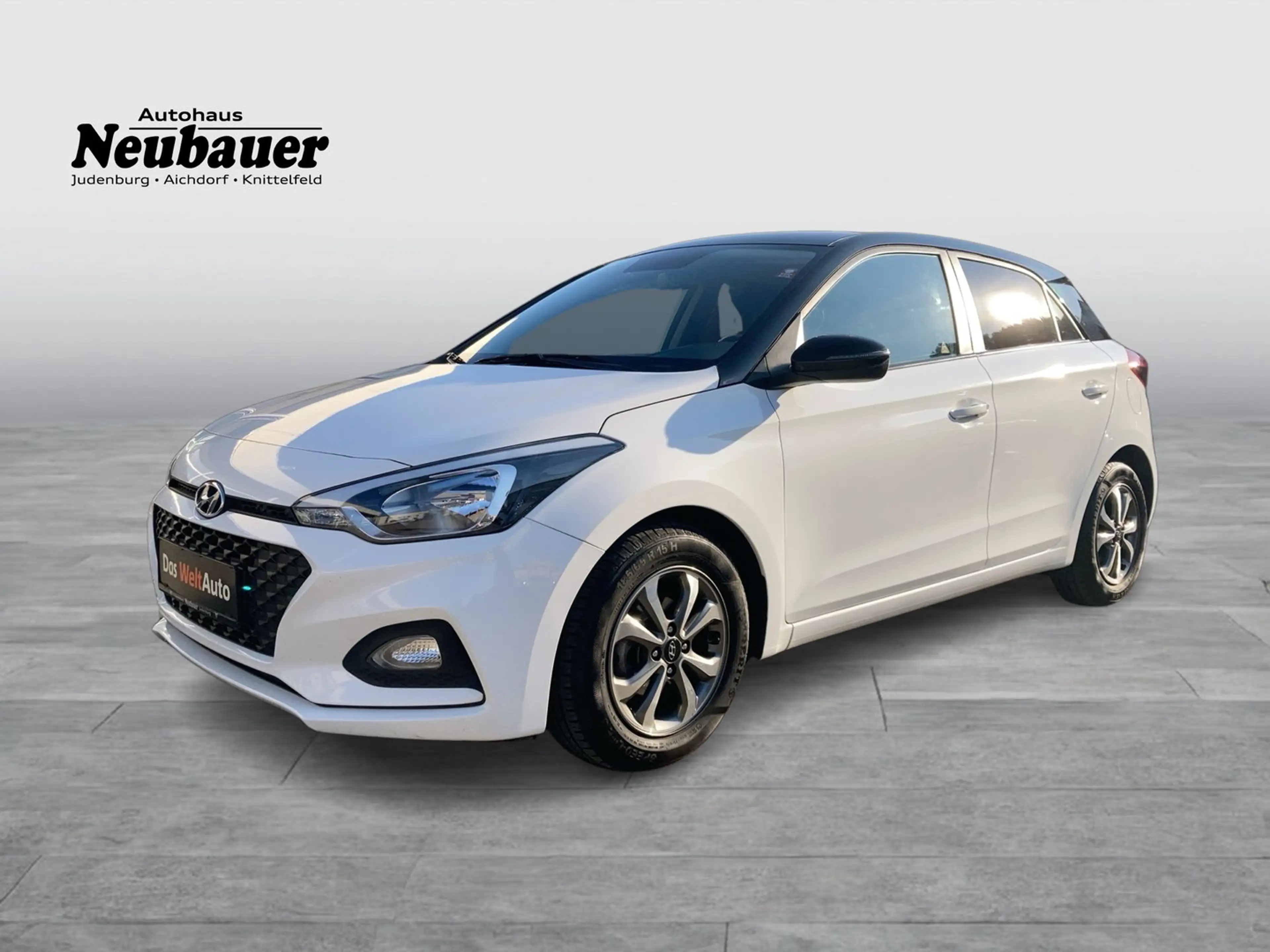 Hyundai i20 Level 2 Plus Black Roof — photo 14