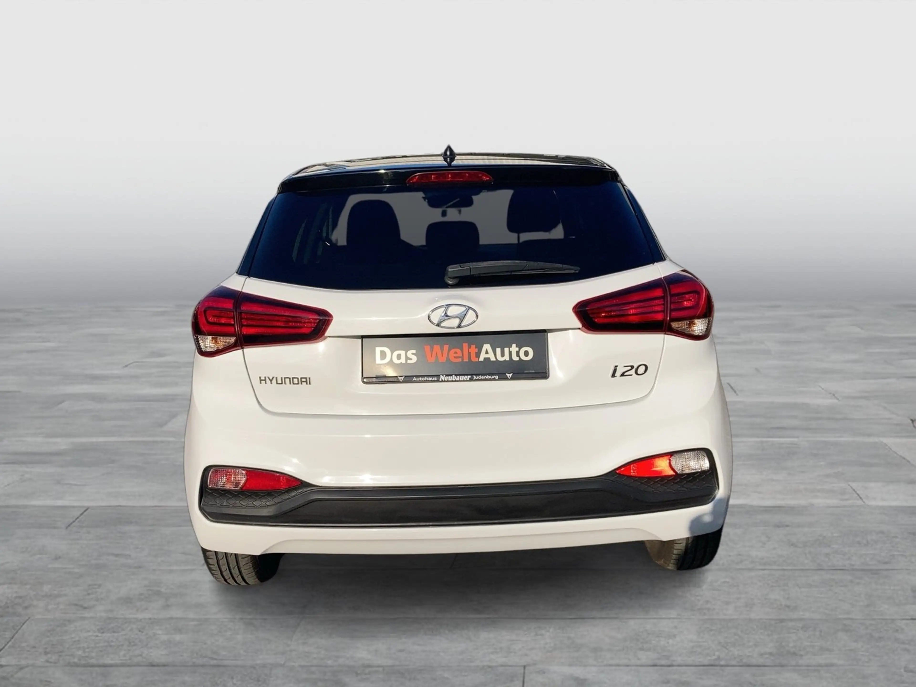 Hyundai i20 Level 2 Plus Black Roof — photo 4