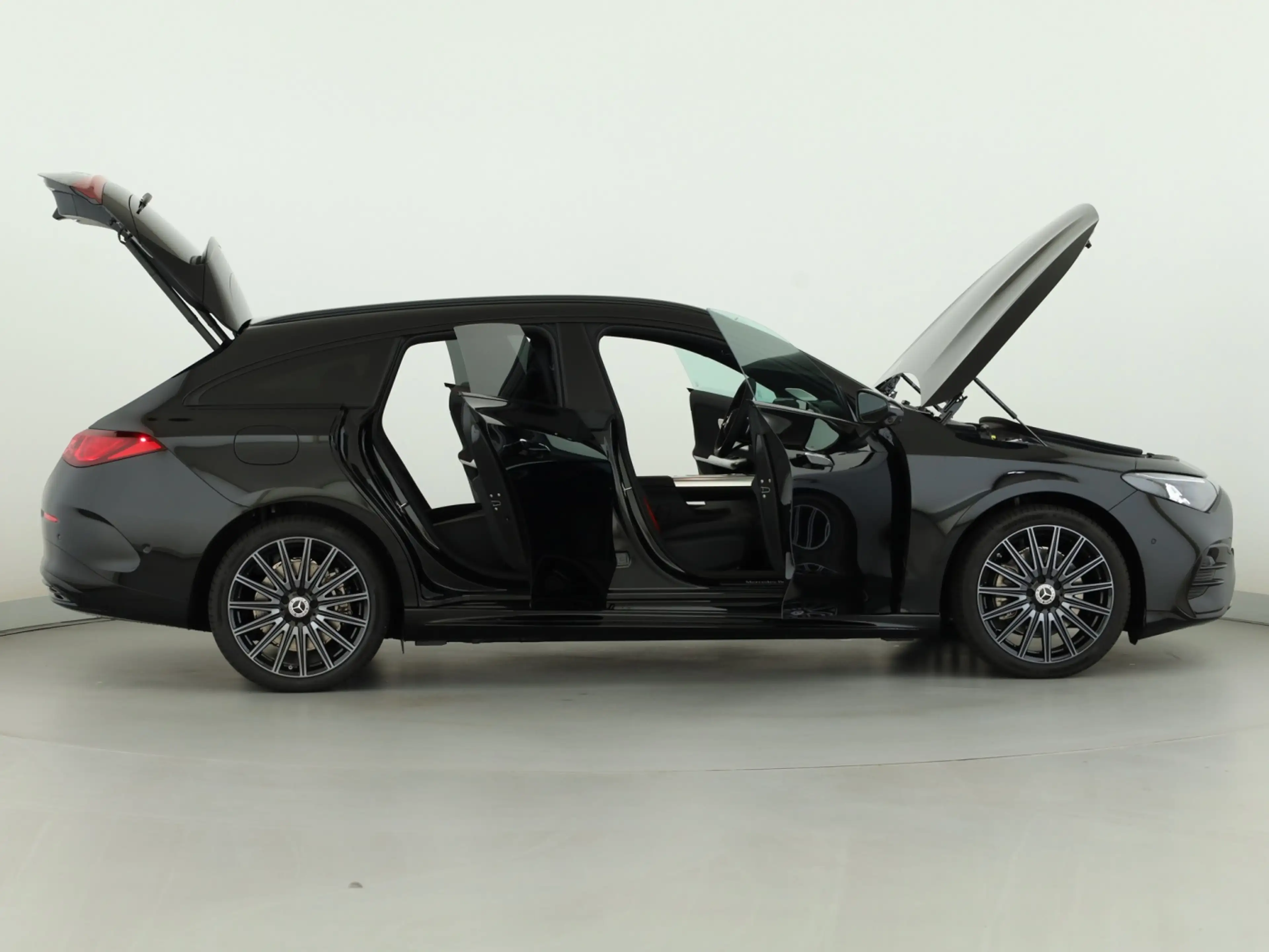 Mercedes-Benz CLA 250 + Shooting Brake mit EQ Technologie AHK — photo 8