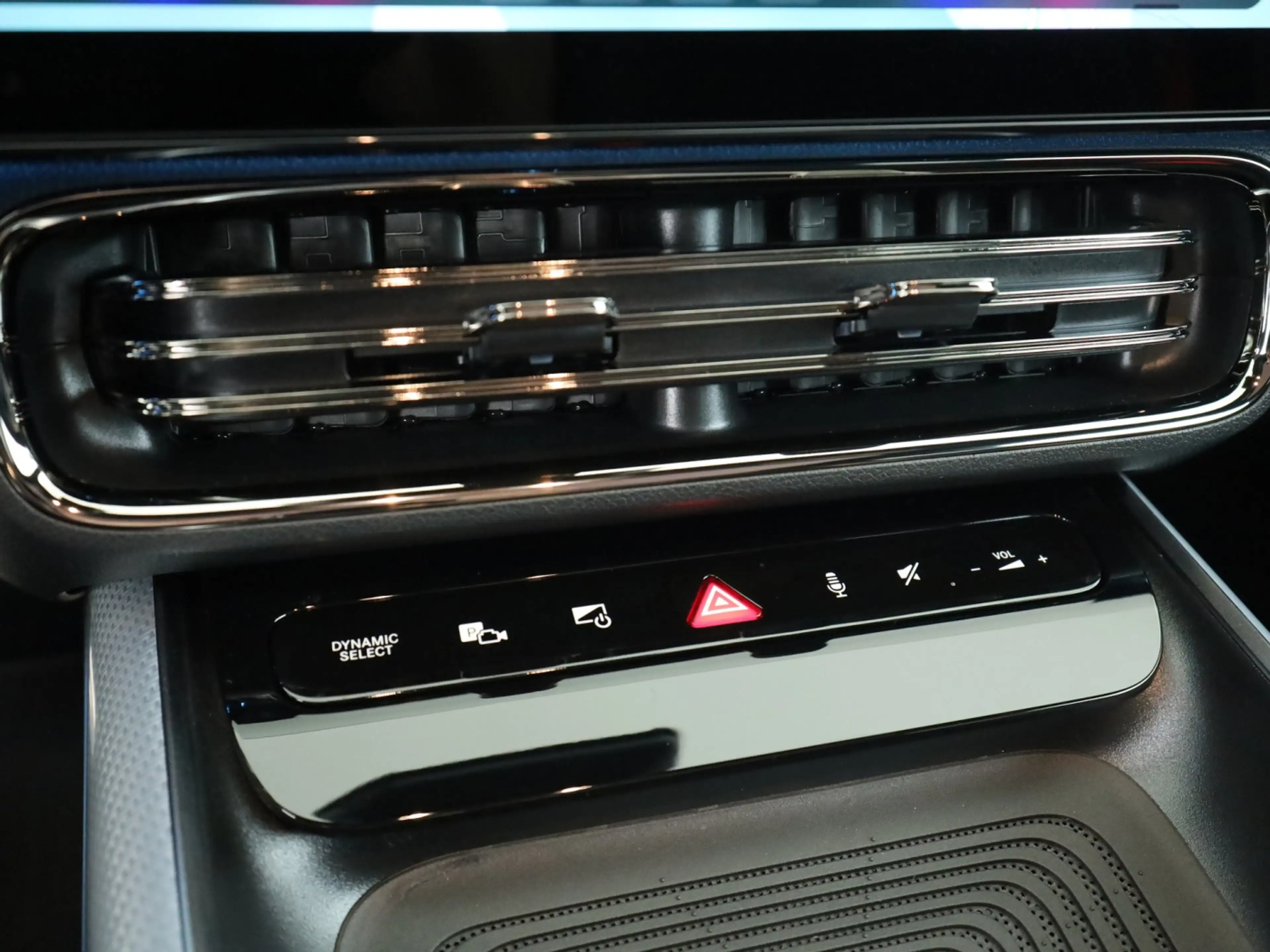 Mercedes-Benz CLA 250 + Shooting Brake mit EQ Technologie AHK — photo 14