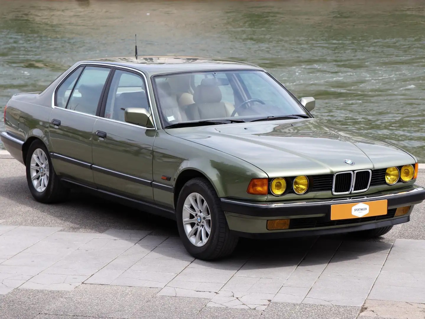 BMW 735 Vert - 1