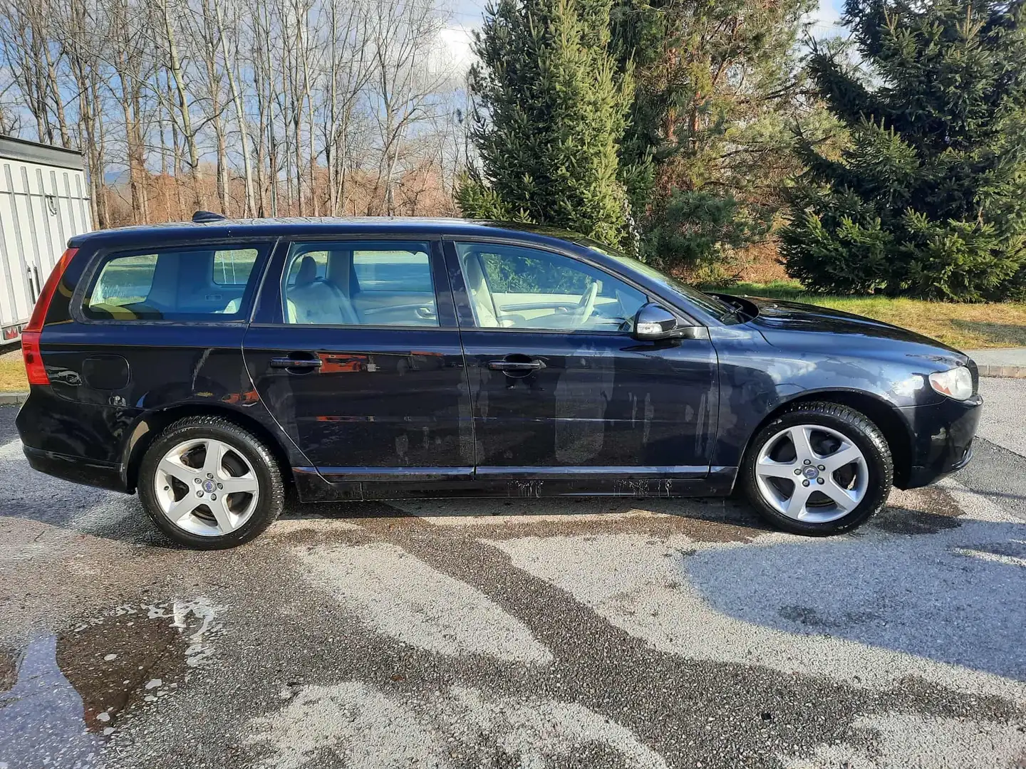Volvo V70 Volvo V70 D5 Schwarz - 2