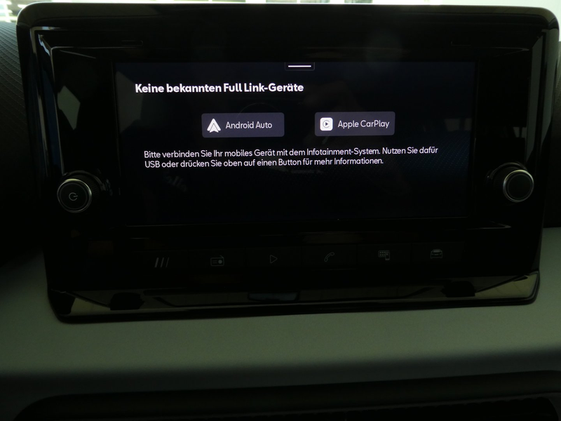 SEAT Arona Reference Edition 1.0 TSI — photo 12