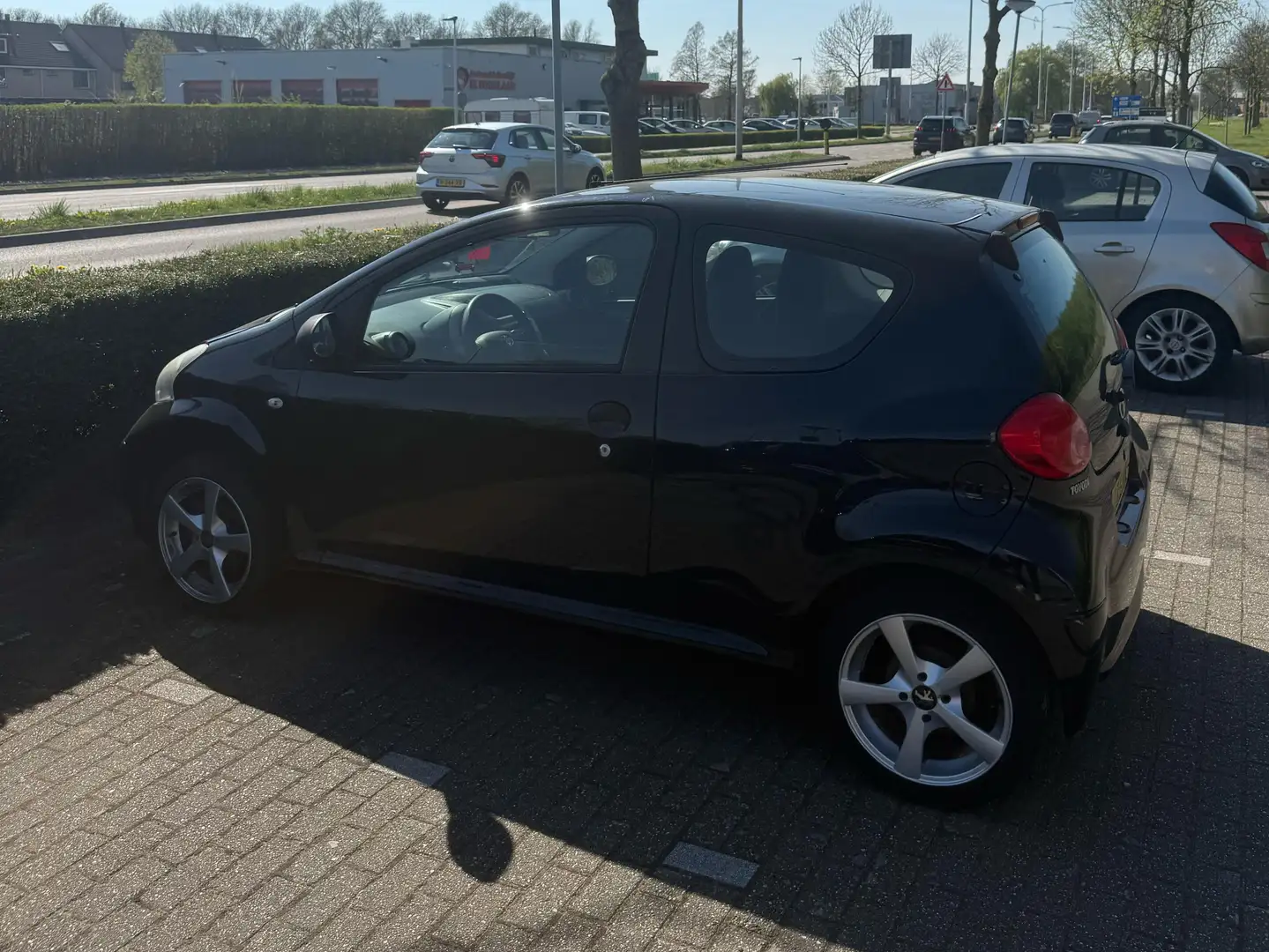 Toyota Aygo Aygo 1.0-12V Zwart - 1