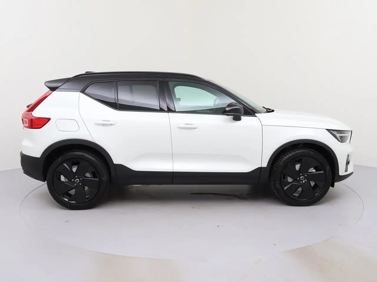 Volvo XC40 2026