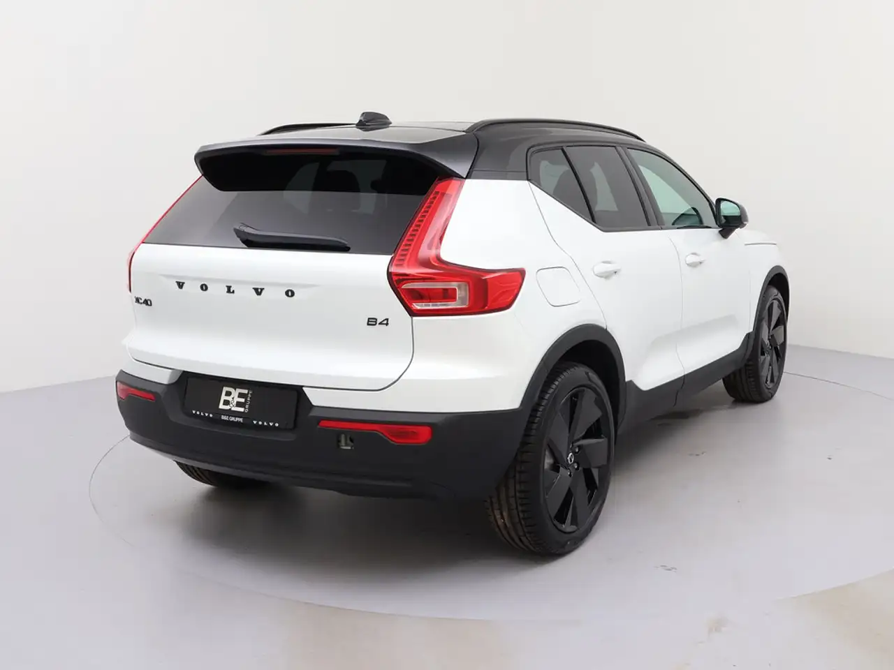 Volvo XC40 2026