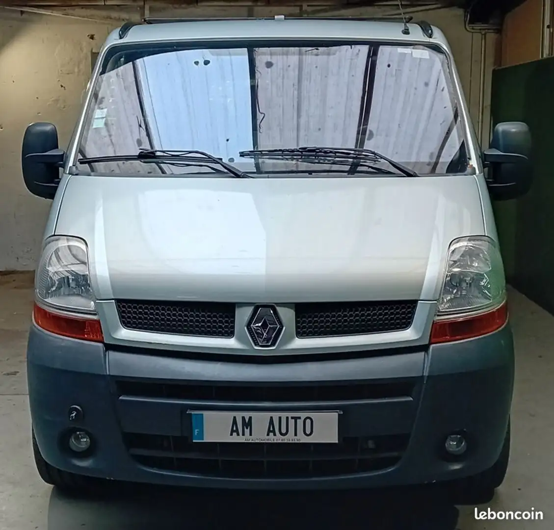 Renault Master 2 2,5L DCI Gris - 1