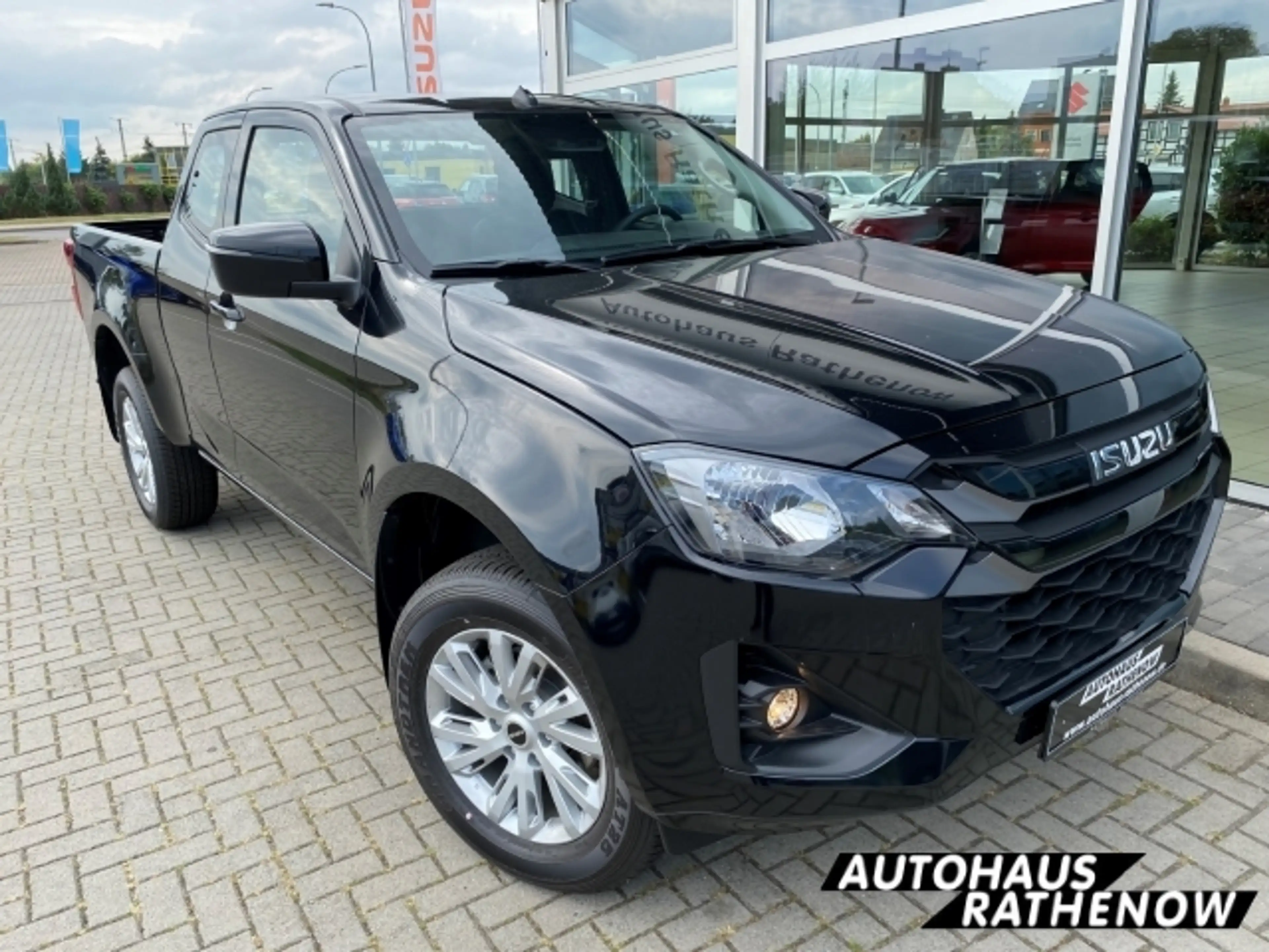 Isuzu D-Max Space Cab 4WD LS 1.9 SHZ Spurhalteass. Verkehrszei — photo 6