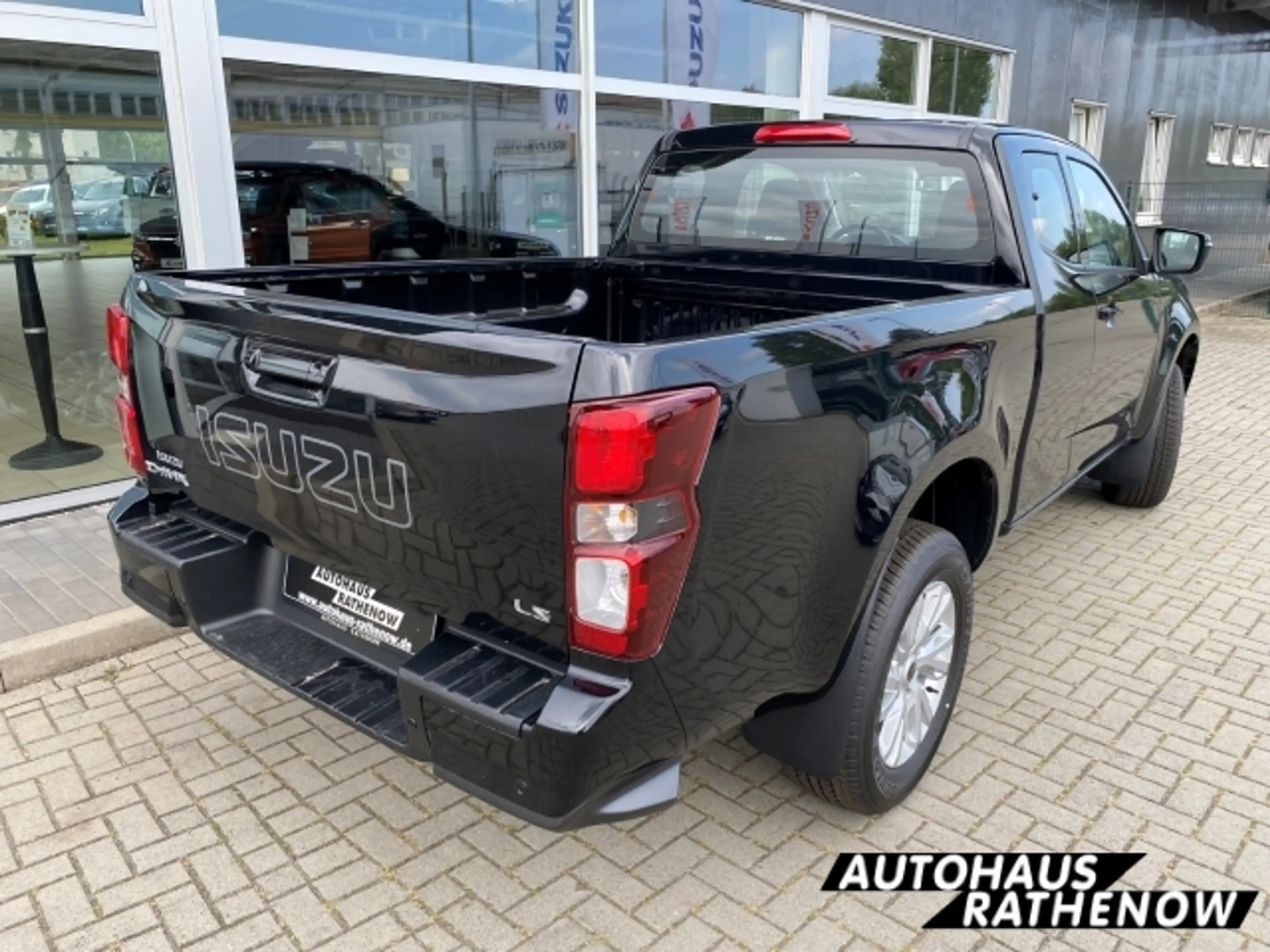 Isuzu D-Max Space Cab 4WD LS 1.9 SHZ Spurhalteass. Verkehrszei — photo 5