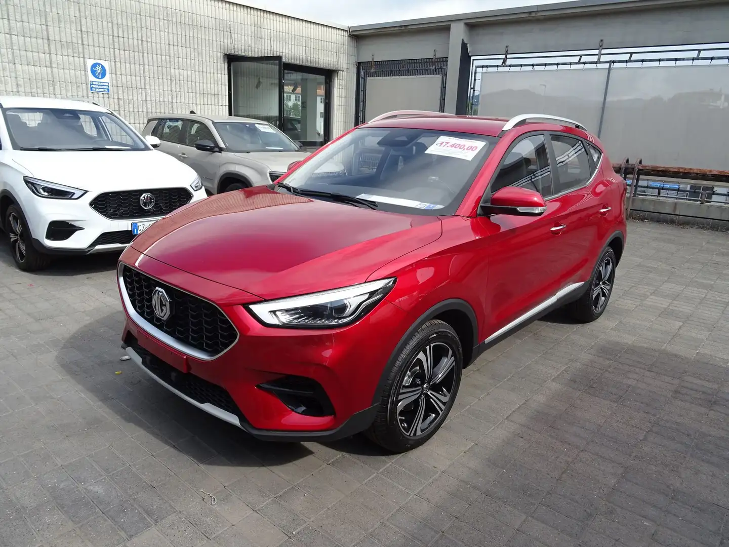 MG ZS Classic 1.5 VTi-tech Comfort Rosso - 1