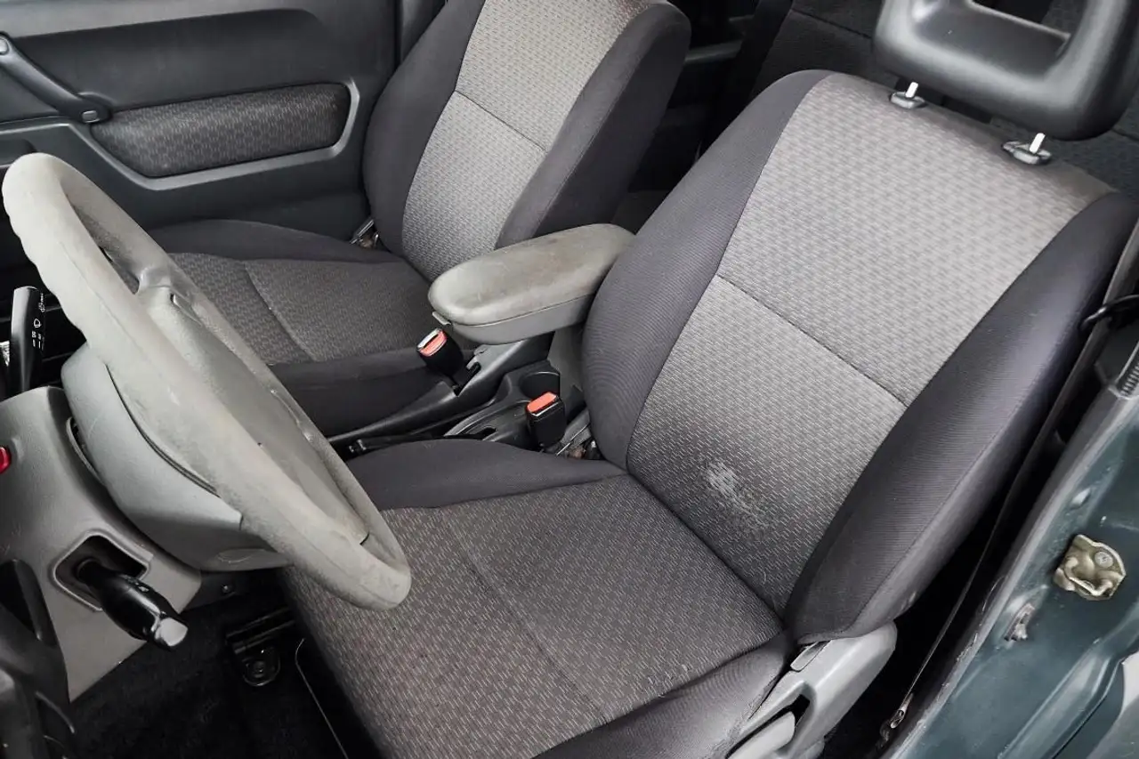 Suzuki Jimny 1.3 JX 4WD, foto 11