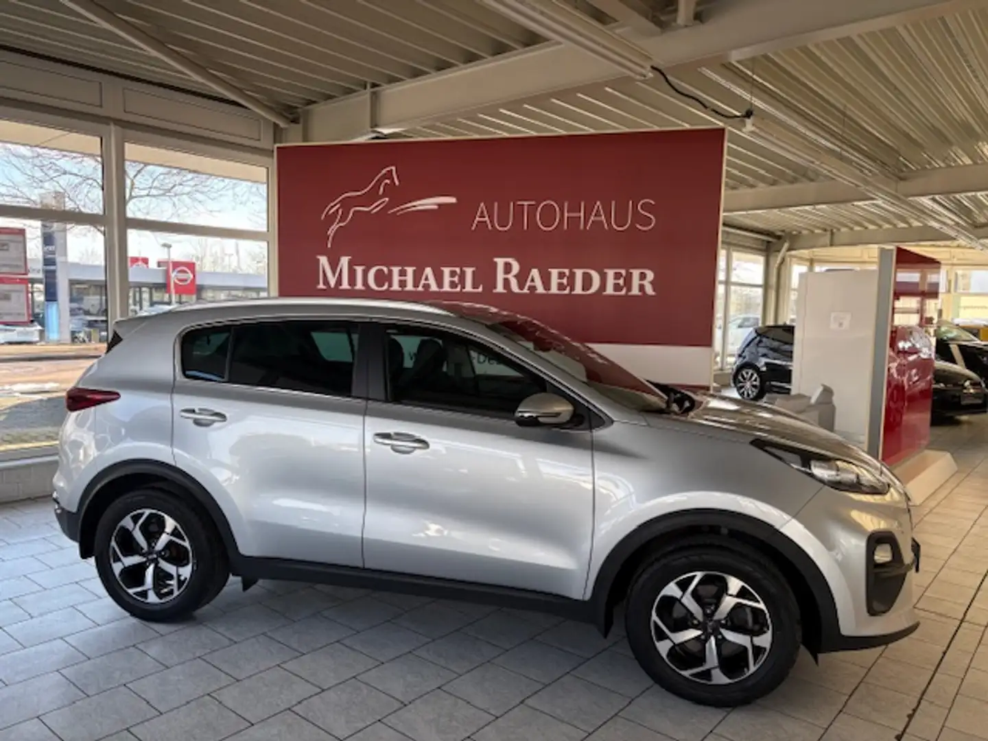 Kia Sportage 1.6 GDI Kamera Temp Grau - 1