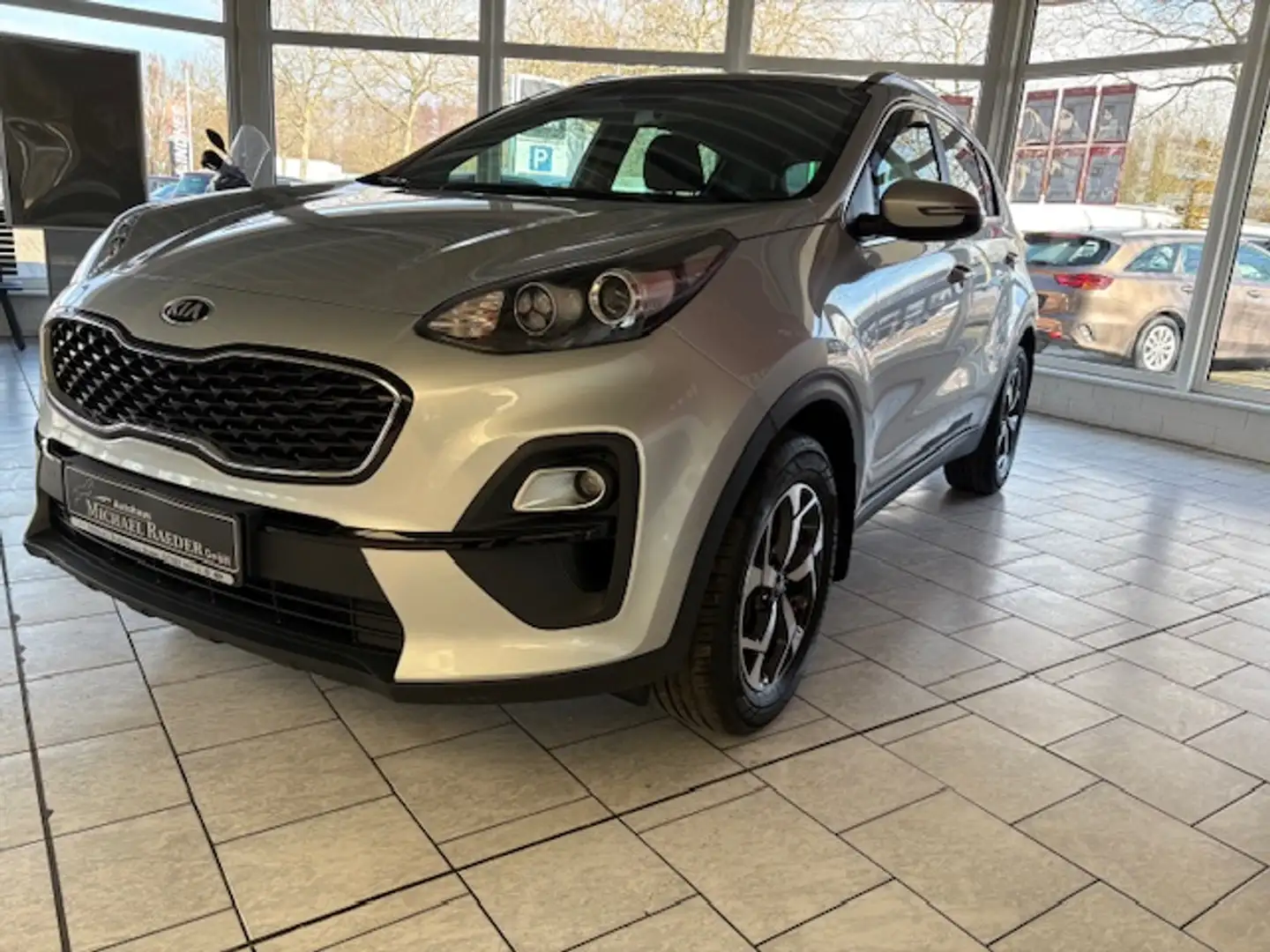 Kia Sportage 1.6 GDI Kamera Temp Grau - 2