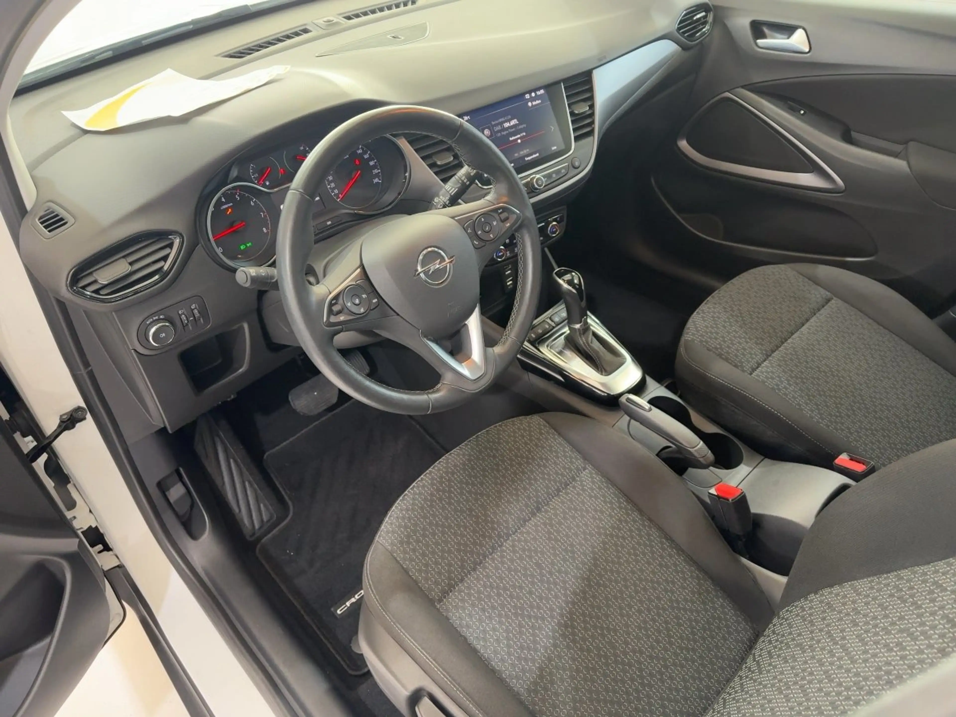 Opel Crossland 1.2 Direct Injection Turbo SHZ*AC — photo 9