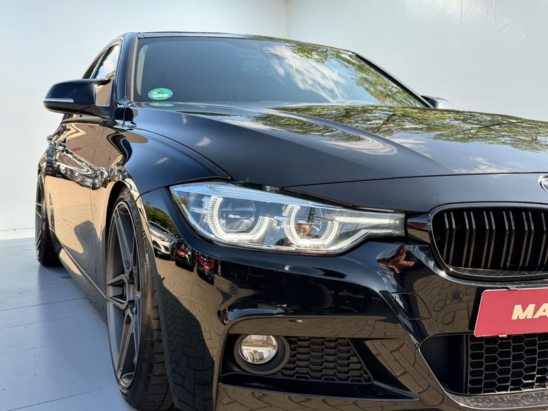 BMW 330 i M-PAKET*H&K*LEDER*HUD*LED*TEMPO*KAMERA*STFW — photo 5