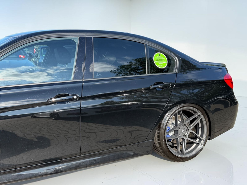 BMW 330 i M-PAKET*H&K*LEDER*HUD*LED*TEMPO*KAMERA*STFW — photo 12