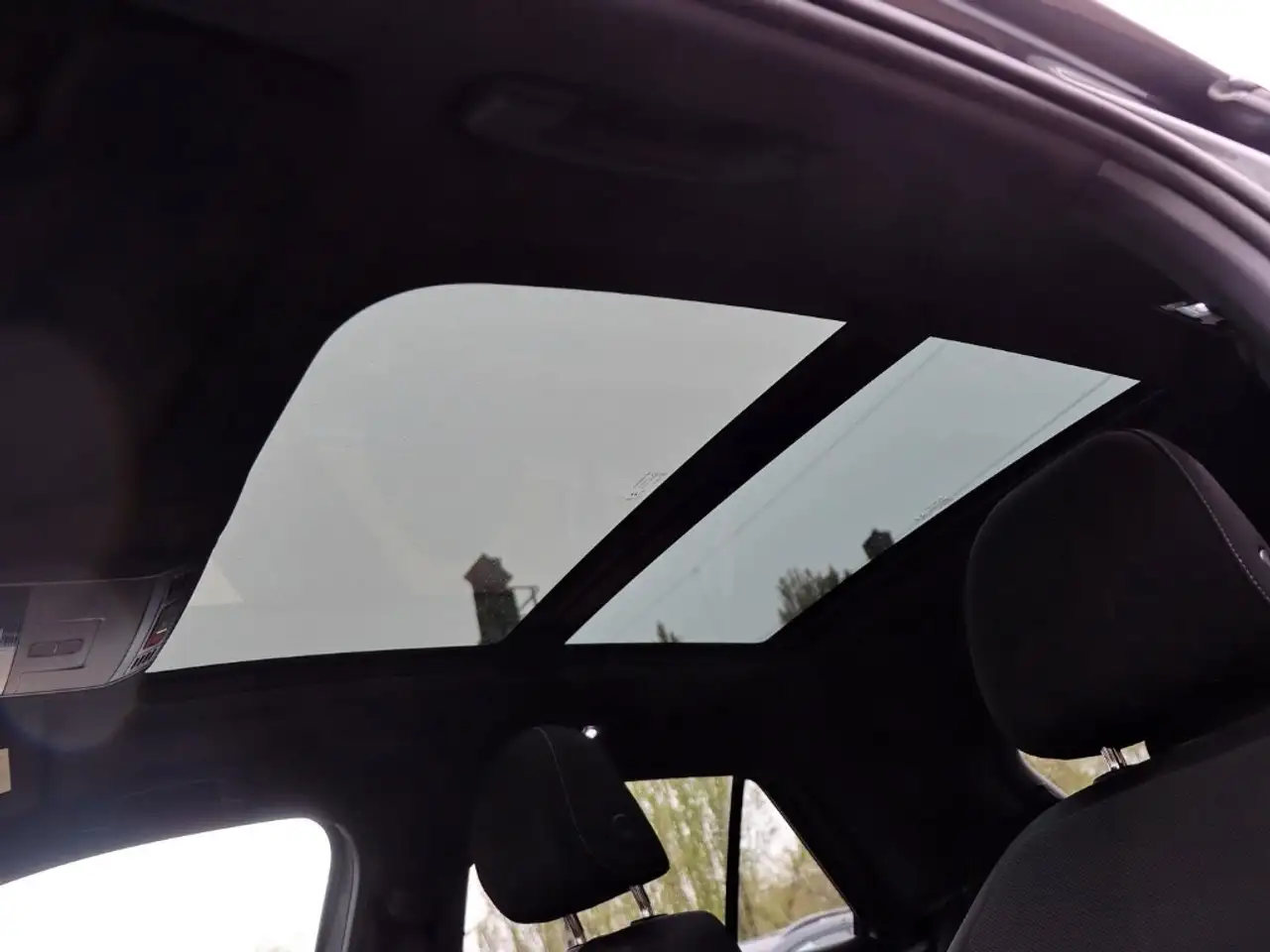 Volkswagen T-Roc R-Line 1.5 TSI OPF DSG AHK/PANO/LED/NAVI 13