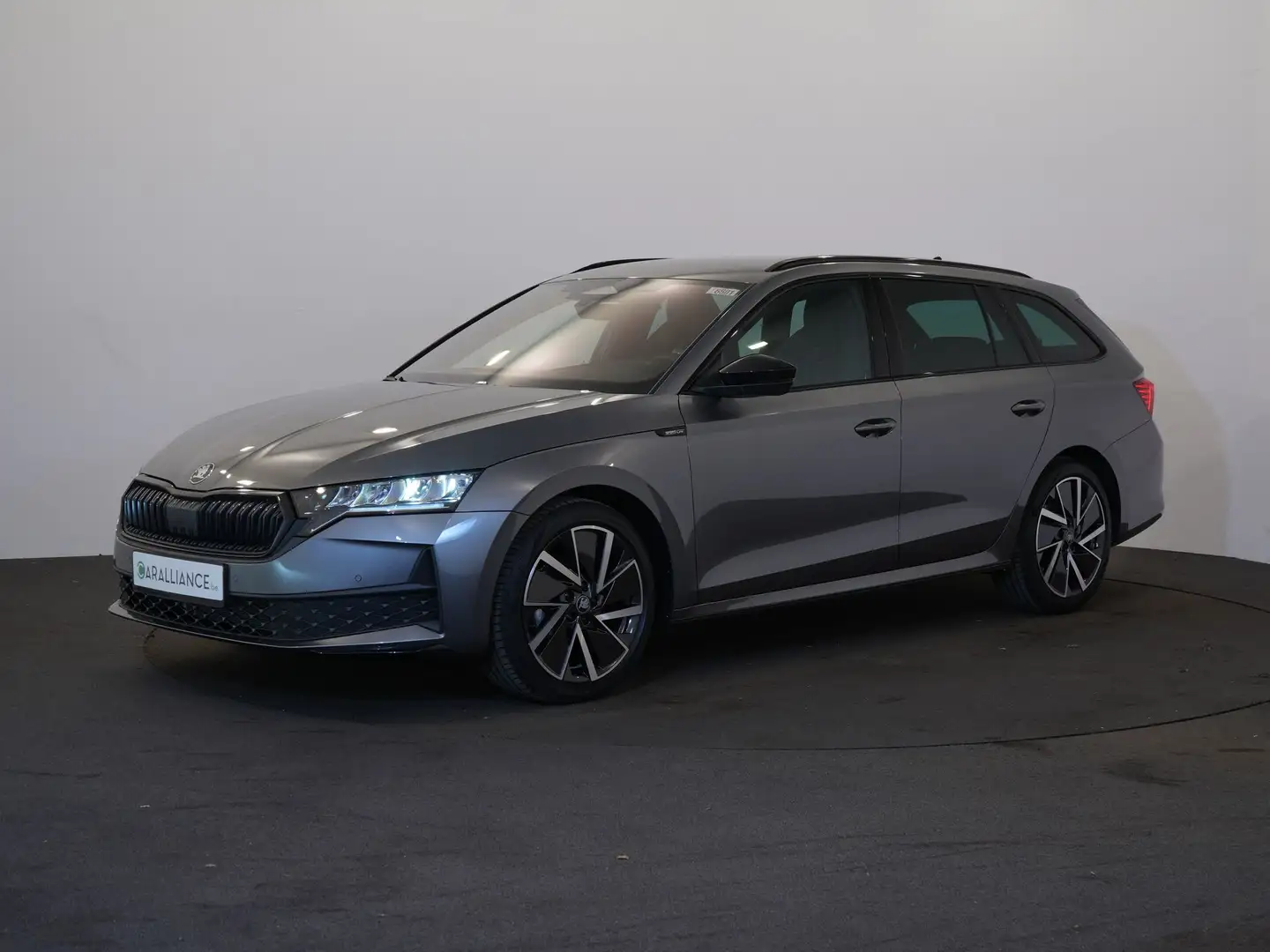 Skoda Octavia Sportline 1.5TSI DSG|NAVbyApp|SGS.CH|LED|PDC| Grijs - 1