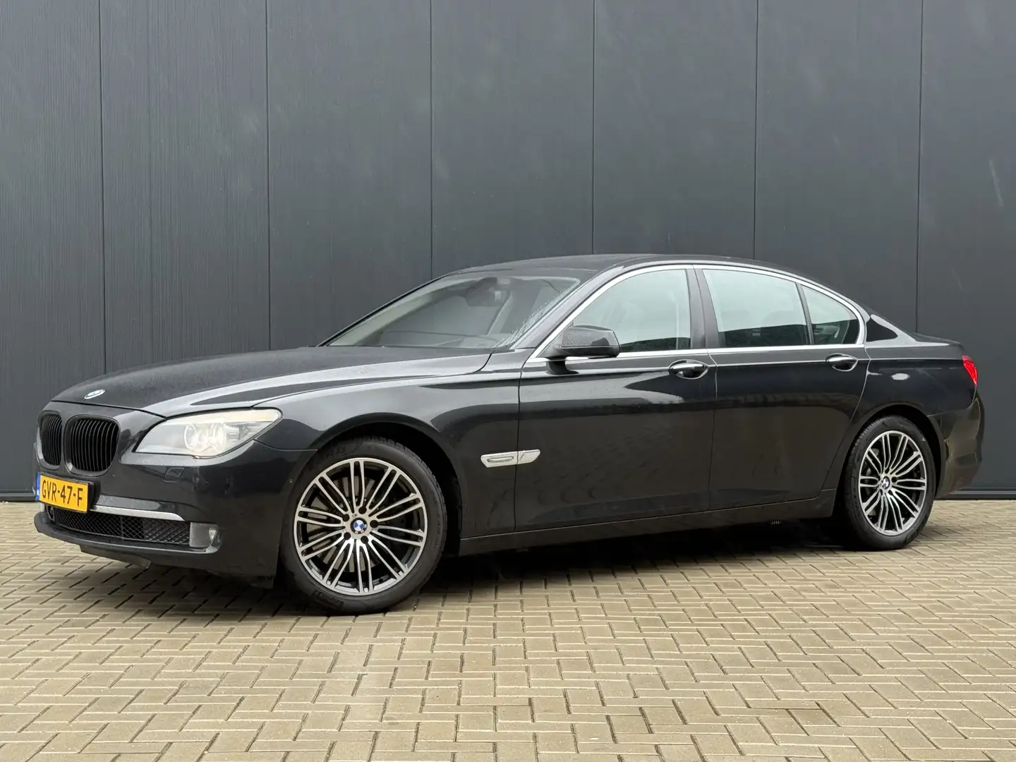BMW 740 740i Negro - 1