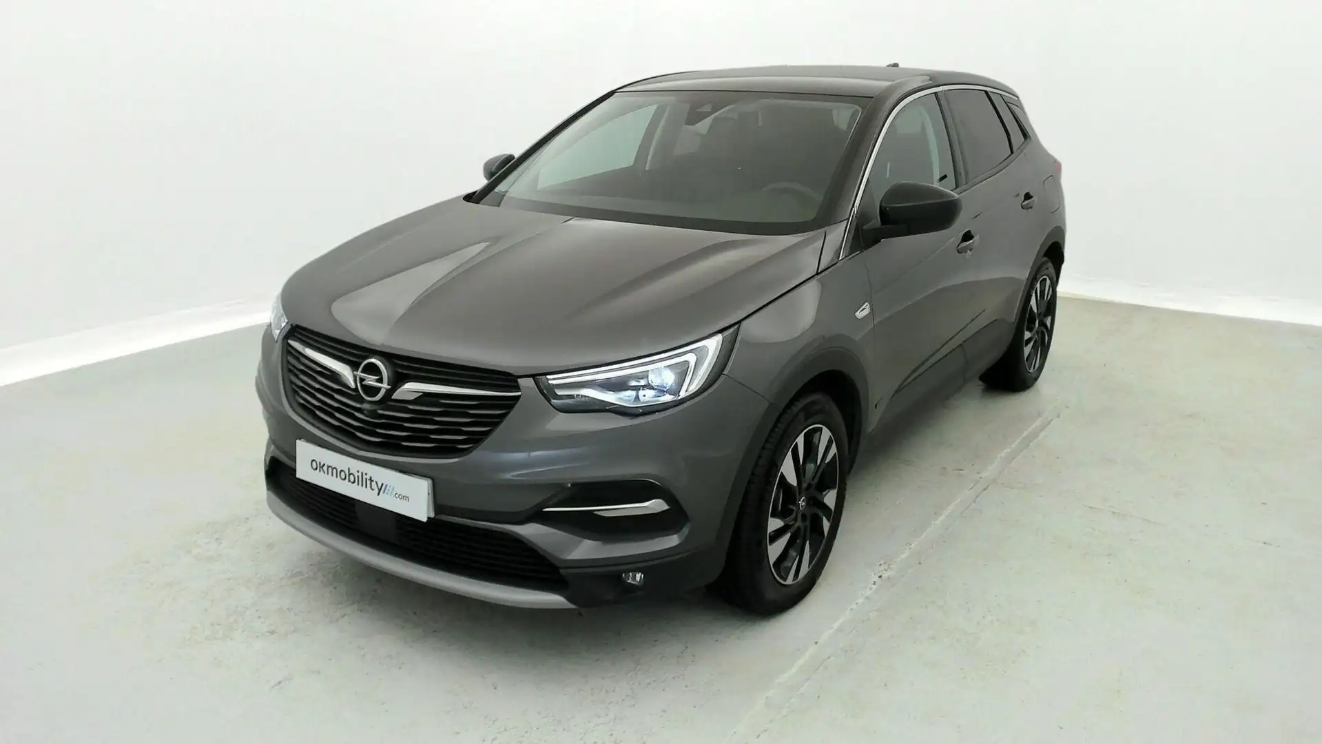 Opel Grandland X 1.2T S&S Ultimate Aut. 130 Plateado - 1