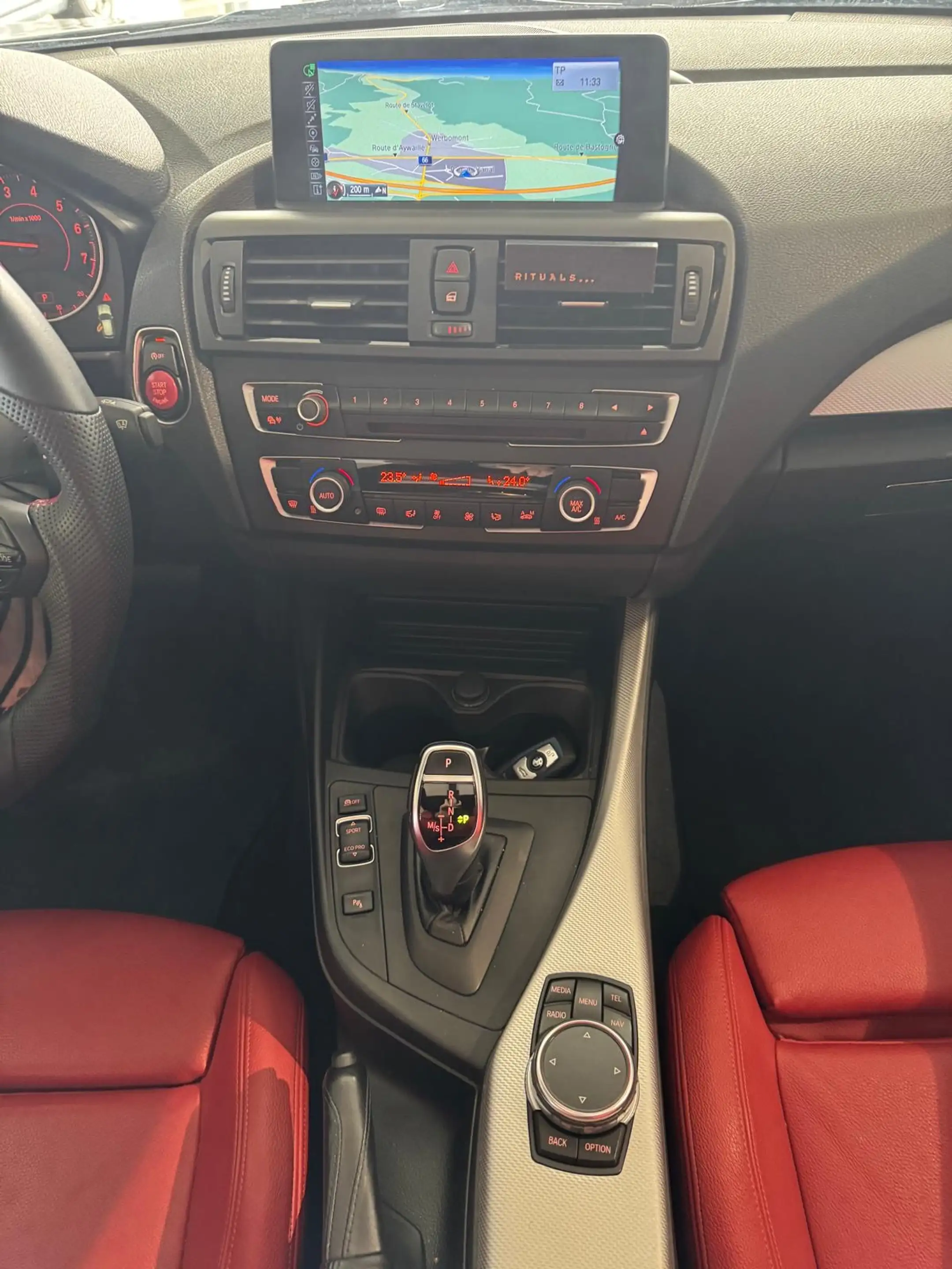 BMW 135 M135iXAS*BOITE AUTO*X-DRIVE*TOIT OUVRANT*LED*GPS*CUIR*RADAR*EURO6b — photo 8