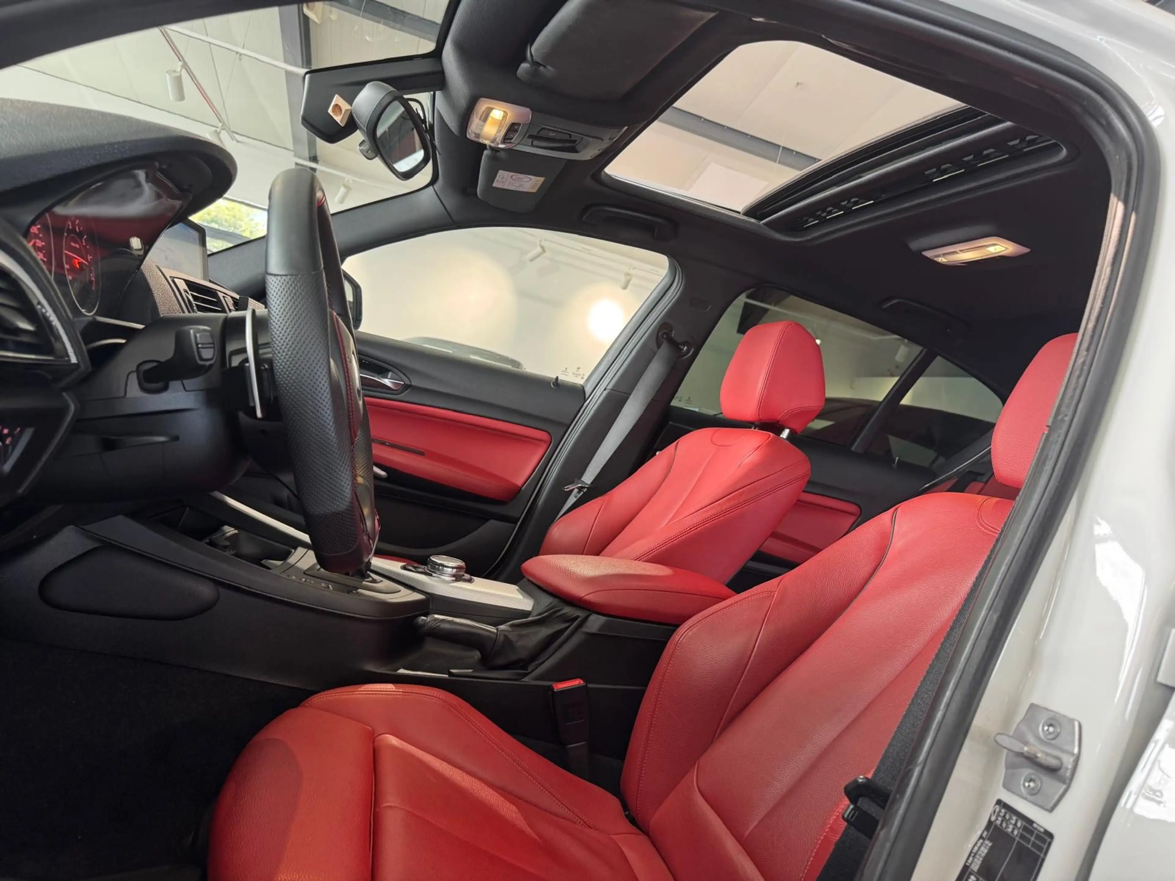 BMW 135 M135iXAS*BOITE AUTO*X-DRIVE*TOIT OUVRANT*LED*GPS*CUIR*RADAR*EURO6b — photo 11
