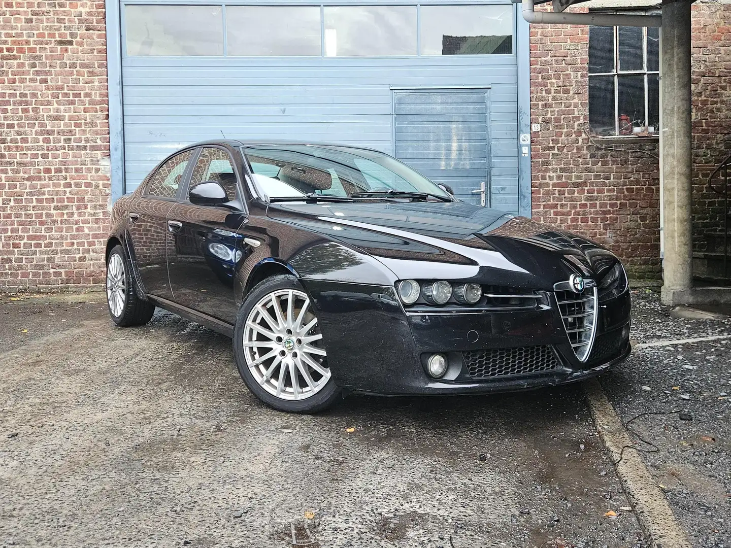 Alfa Romeo 159 159 1.9 JTDM 16V DPF Elegante Černá - 2