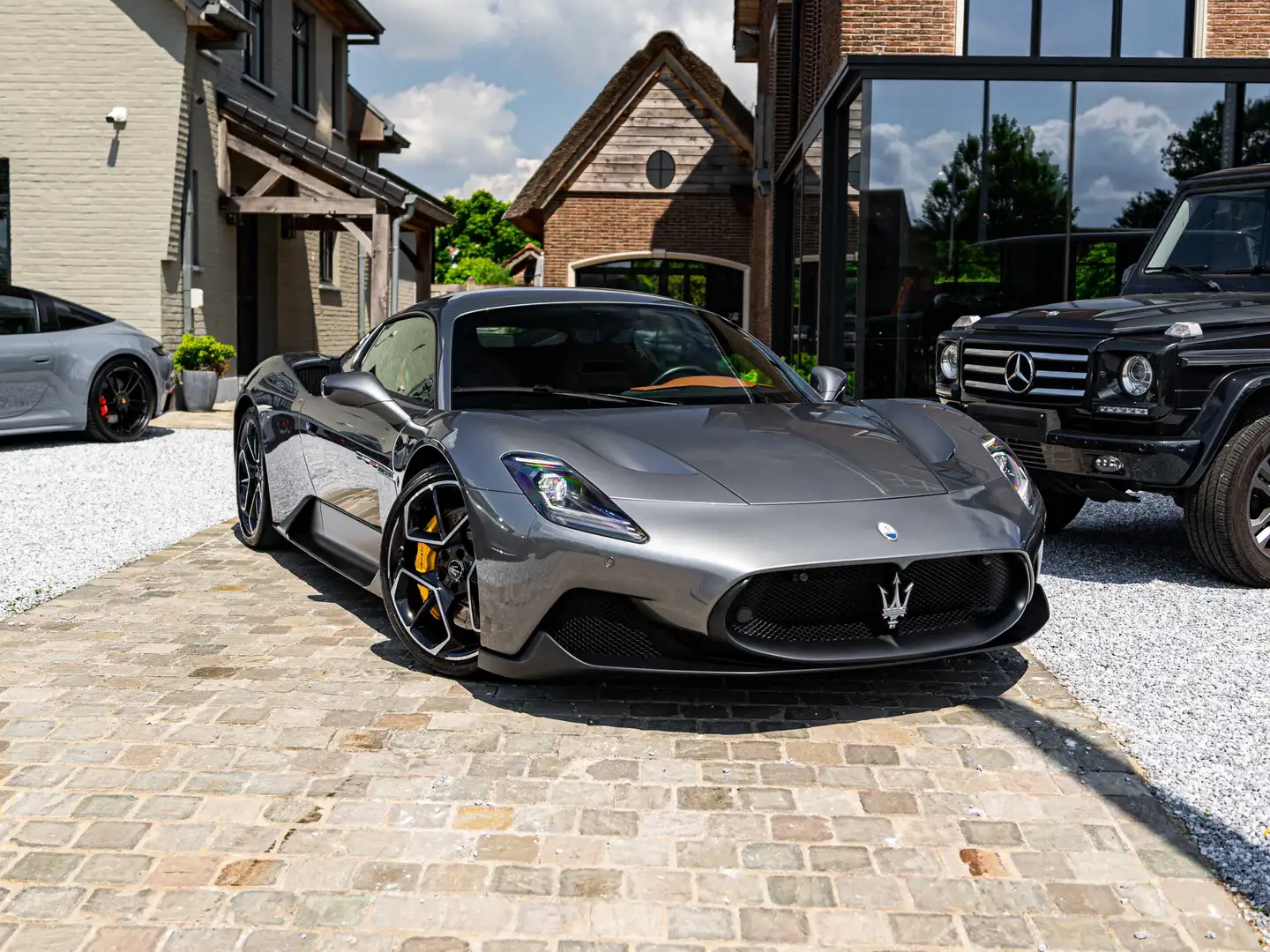 Maserati MC20 3.0 V6 Twin Turbo / VAT Refundable / Carbon Wrap / 20' / Lift / Grigio Mistero Grau - 2