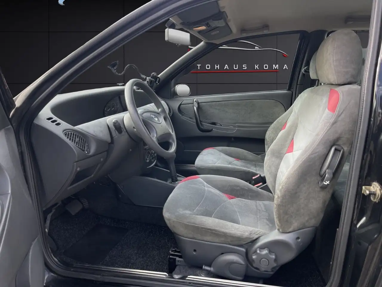 Lancia Ypsilon 1.2 LS*AUTOM.*TÜV*RADIO*60.000km*ALCANTA, foto 10