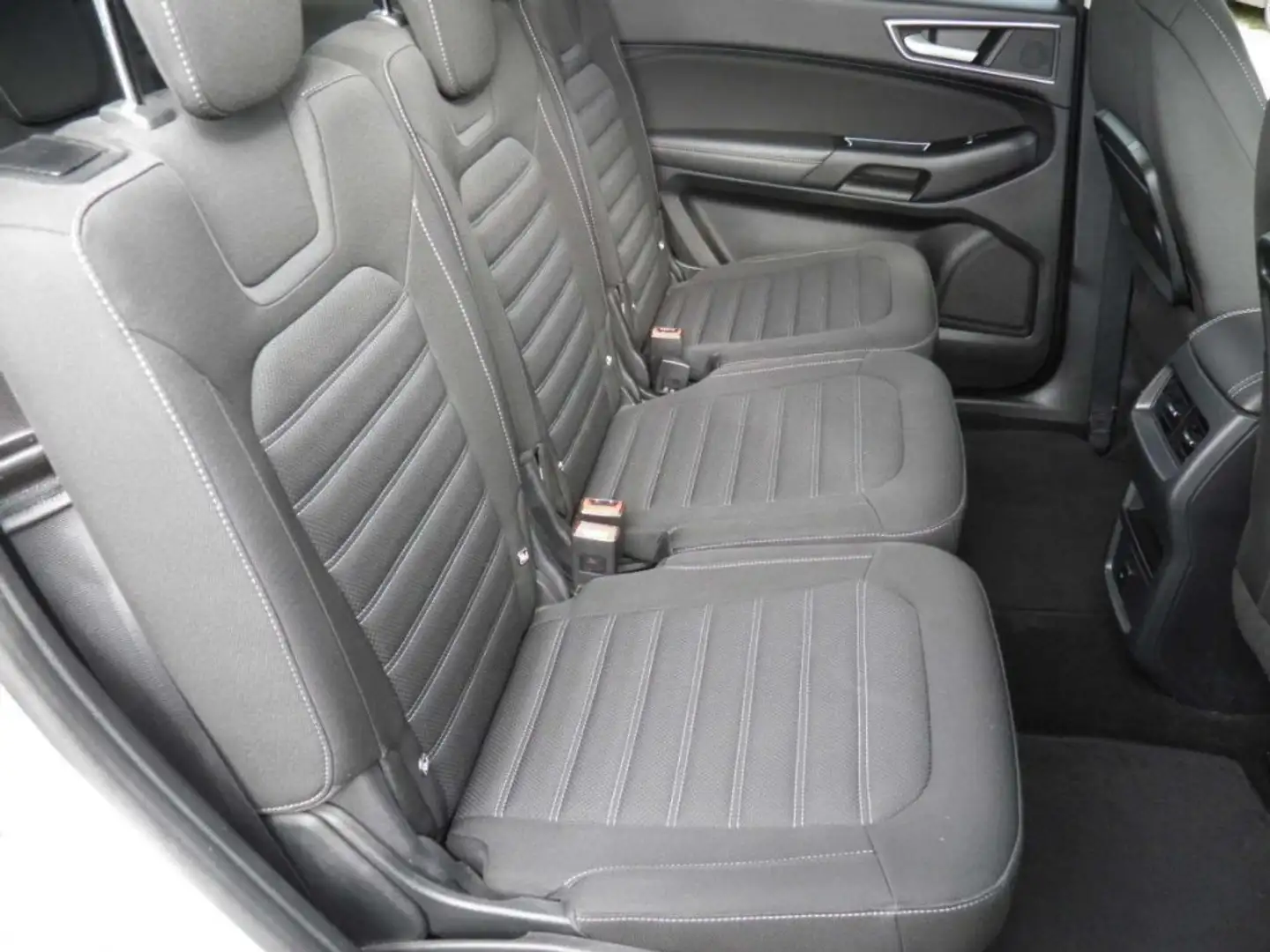 Ford Galaxy GALAXY 2.0 TDCI 150CV POWERSHIFT BUSINESS Plateado - 2