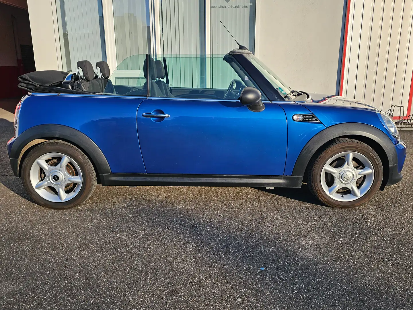 MINI One Cabrio One Blau - 2