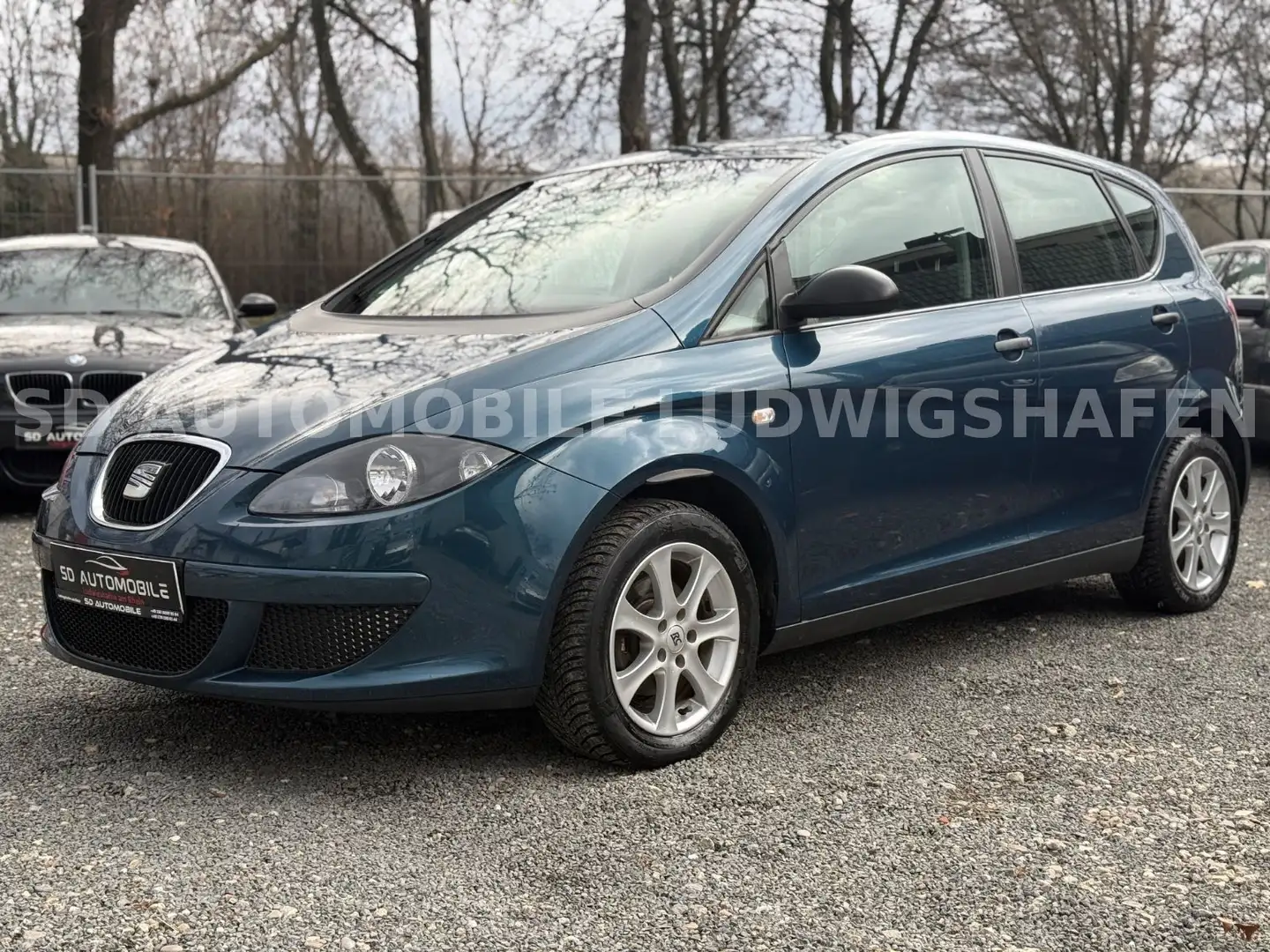 SEAT Altea Reference 1,6/TÜVNEU*KLIMA*AHK*ALLWTRFN Blau - 1