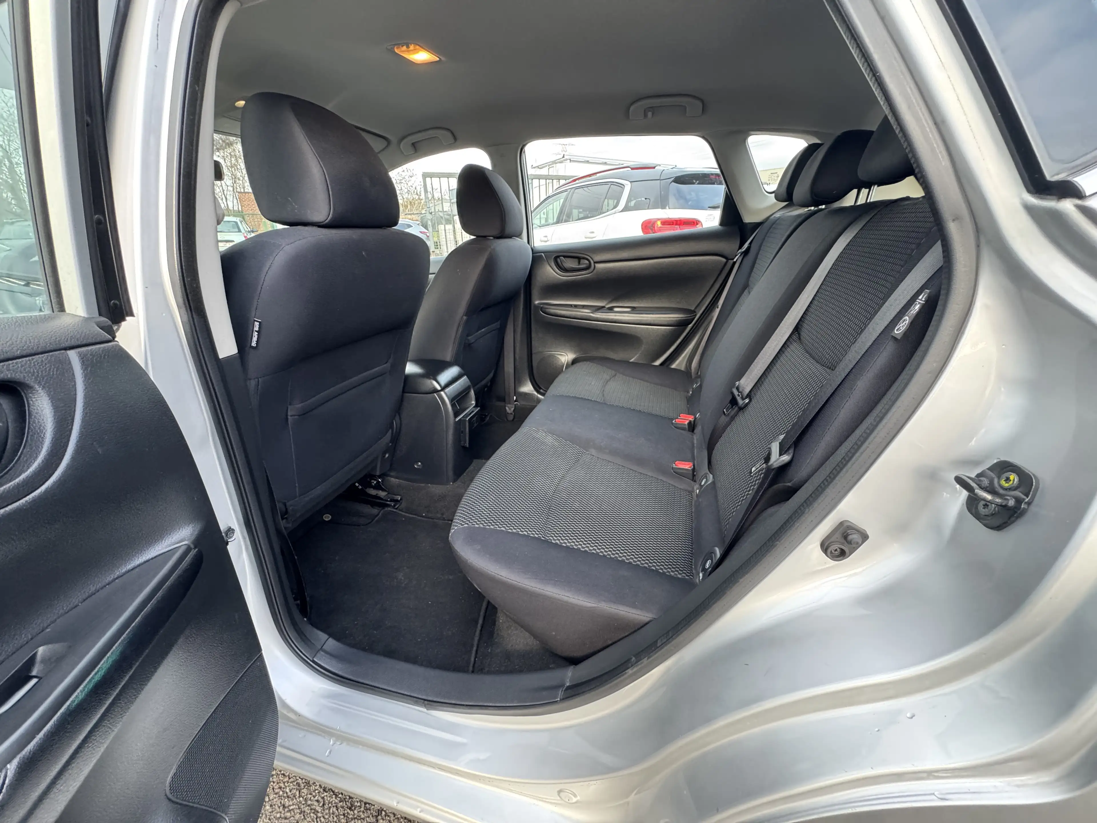 Nissan Pulsar 1.5 DCI / CLIMATISATION / JANTES/GARANTIE 12 MOIS — photo 11